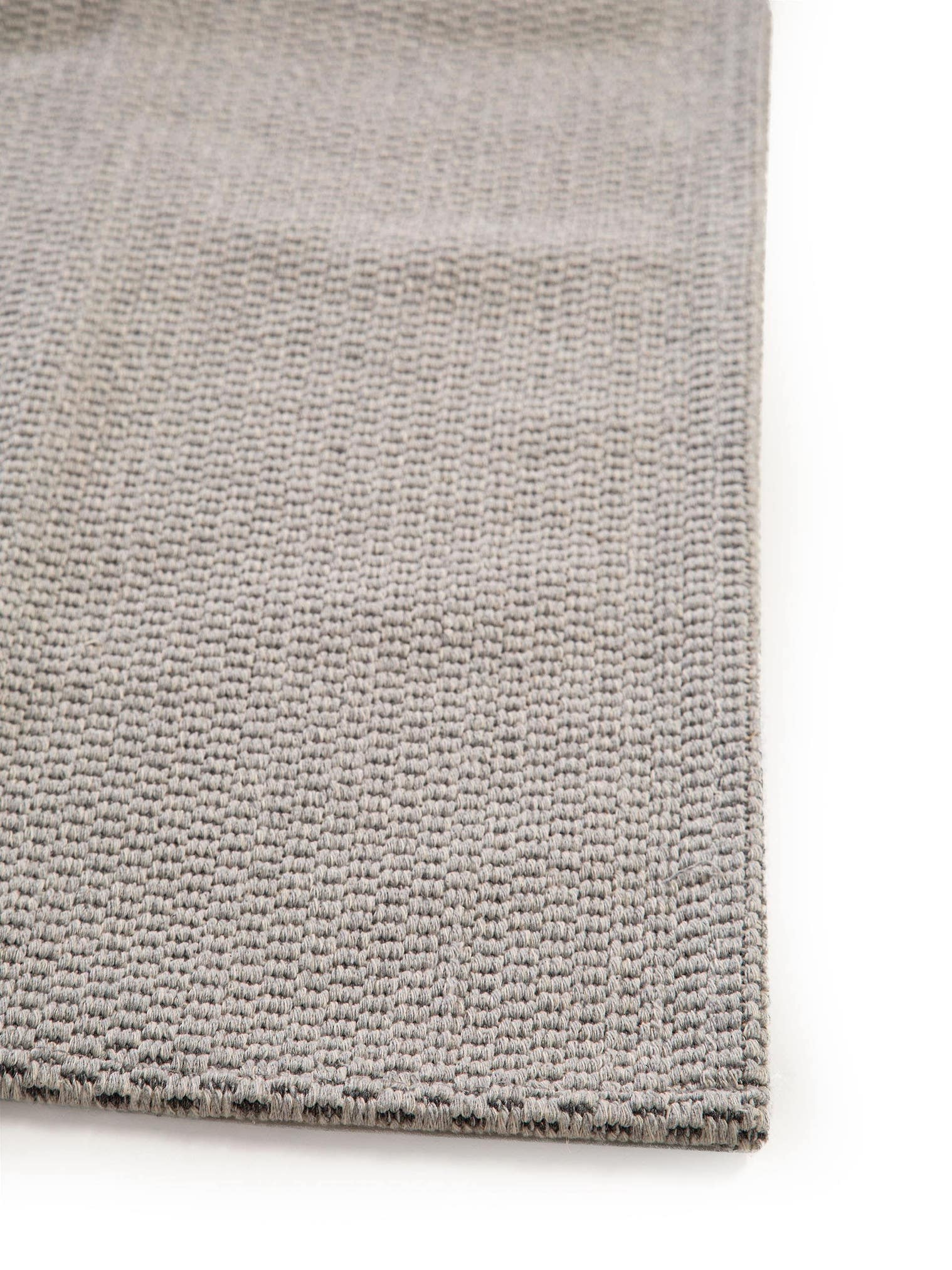 Teppich aus 100% Baumwolle in Grau mit bis 5 mm hohem Flor von benuta Nest