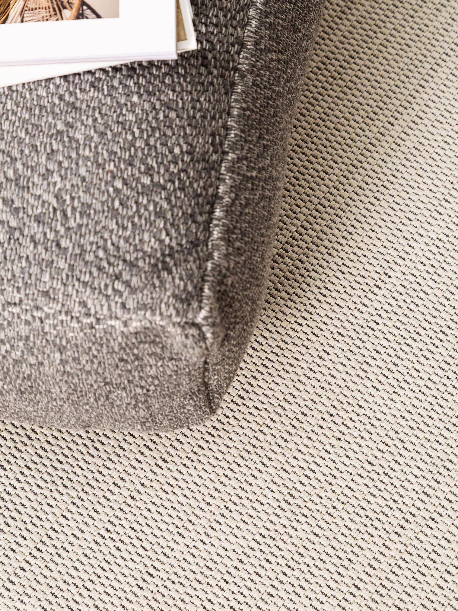 Rug made of 100% Cotton in Beige with a 1- 5 mm high pile by benuta Nest