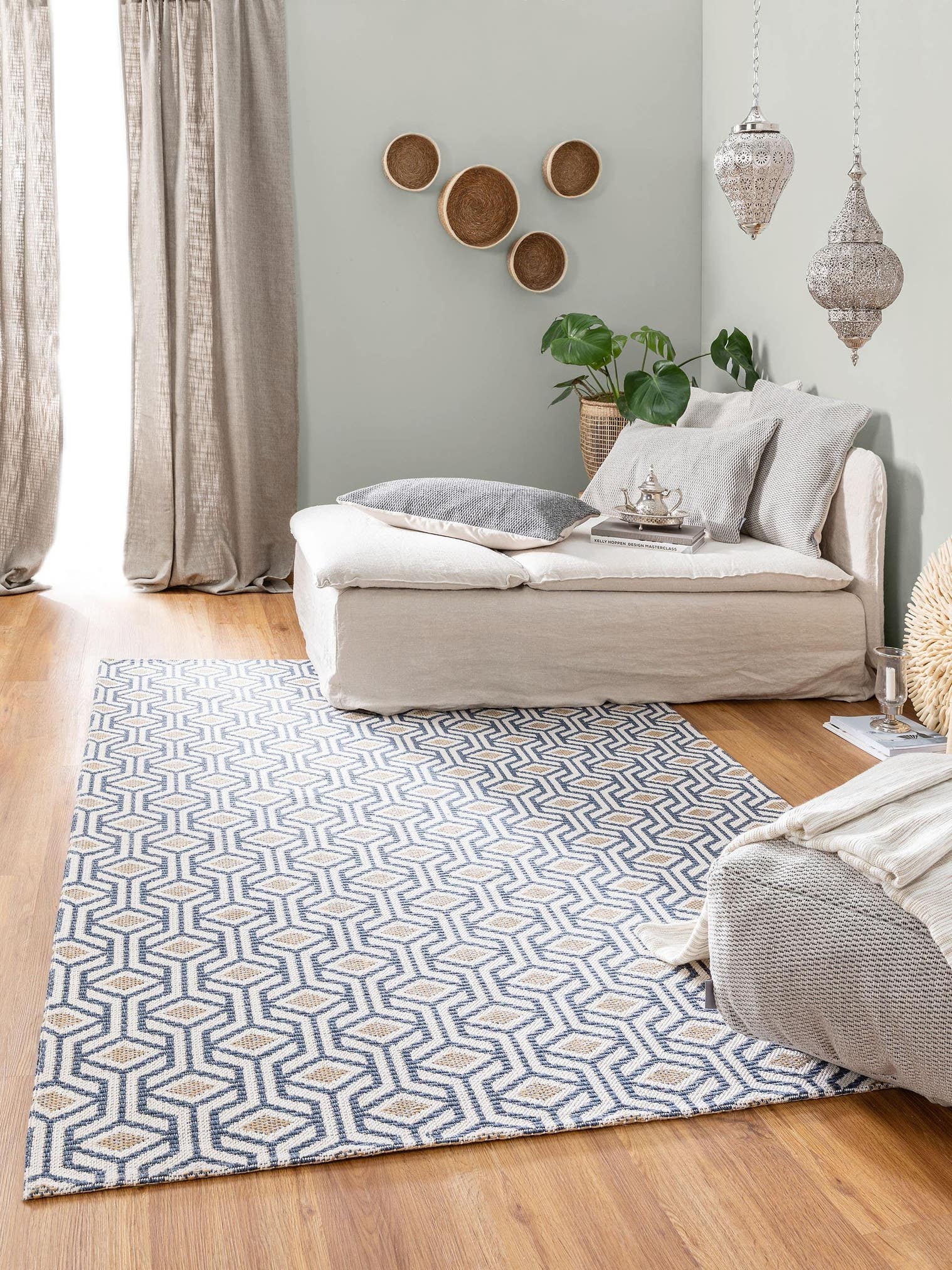 Tapis en 100% Coton en Bleu avec une pile de 1- 5 mm de hauteur de benuta Nest