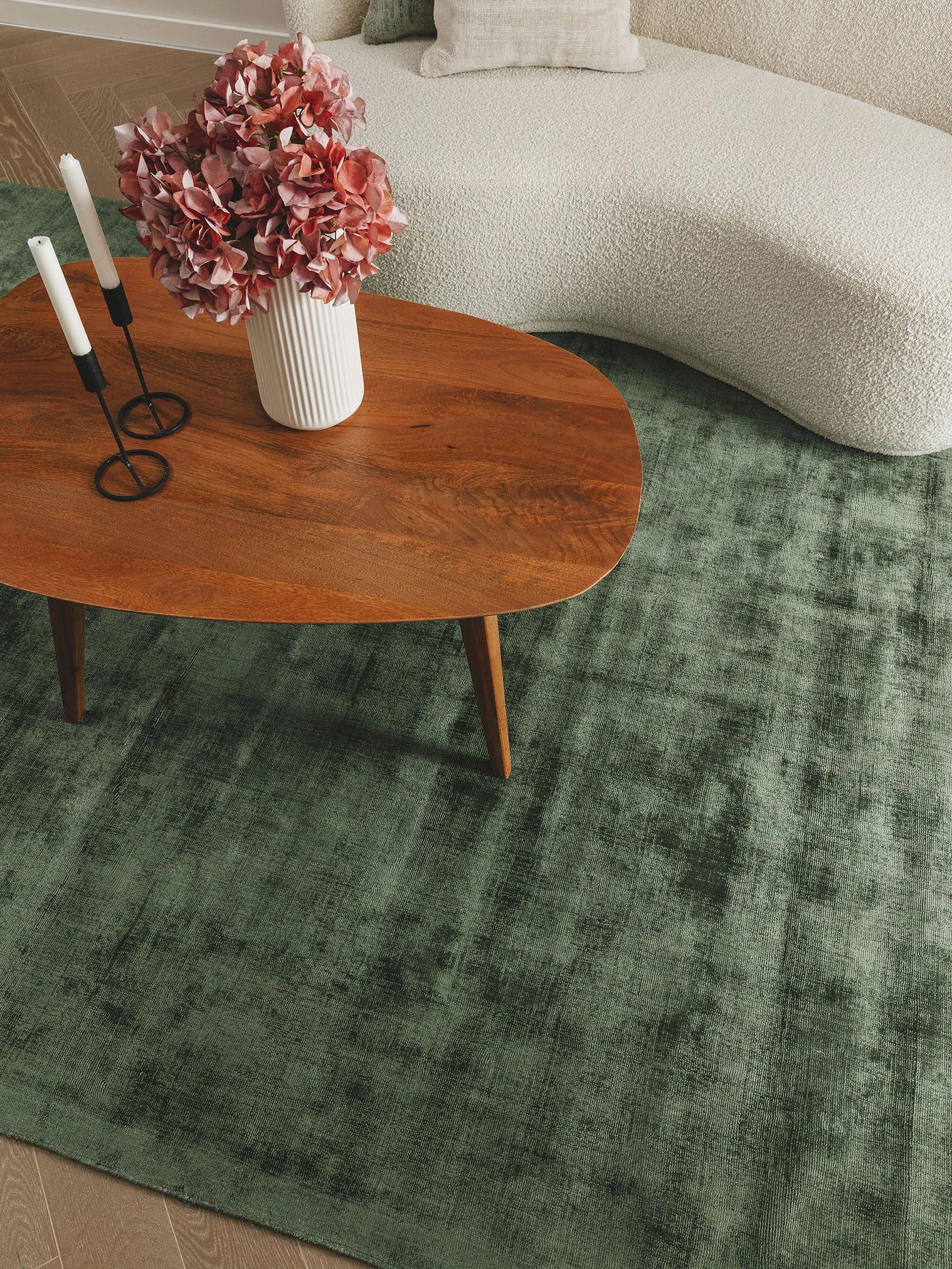 Tappeto di 100% Viscosa in Verde con pelo alto 6 - 10 mm da benuta Pure