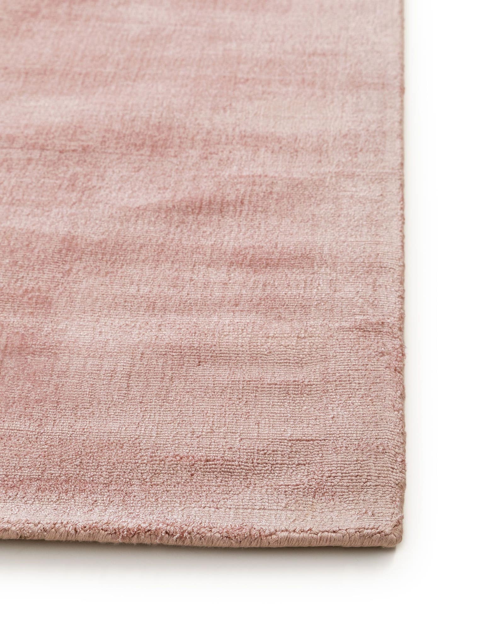 Rug made of 100% Viscose in Pink with a 6 - 10 mm high pile by benuta Pure