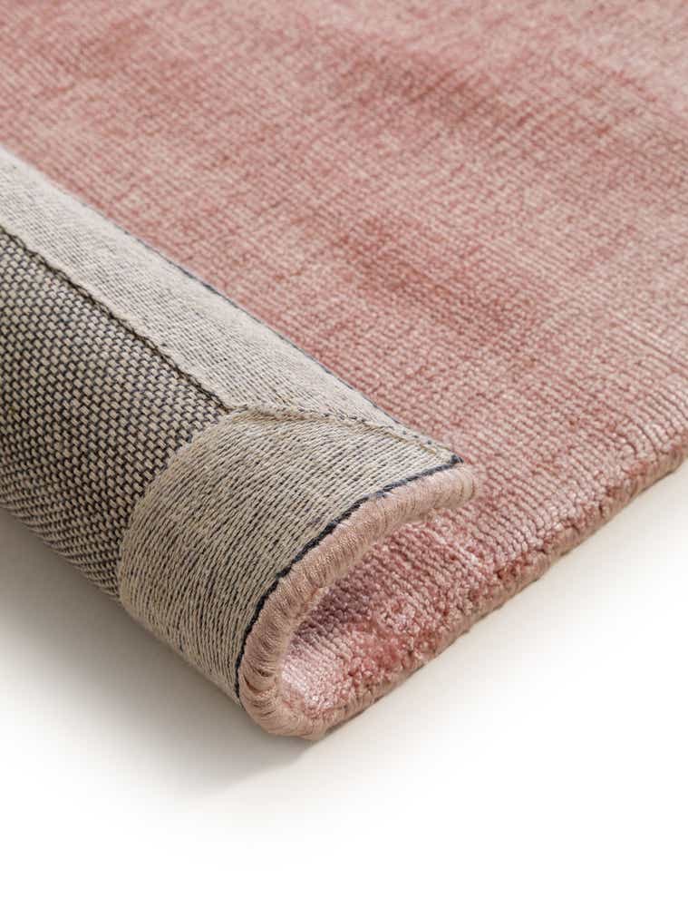 Rug made of 100% Viscose in Pink with a 6 - 10 mm high pile by benuta Pure