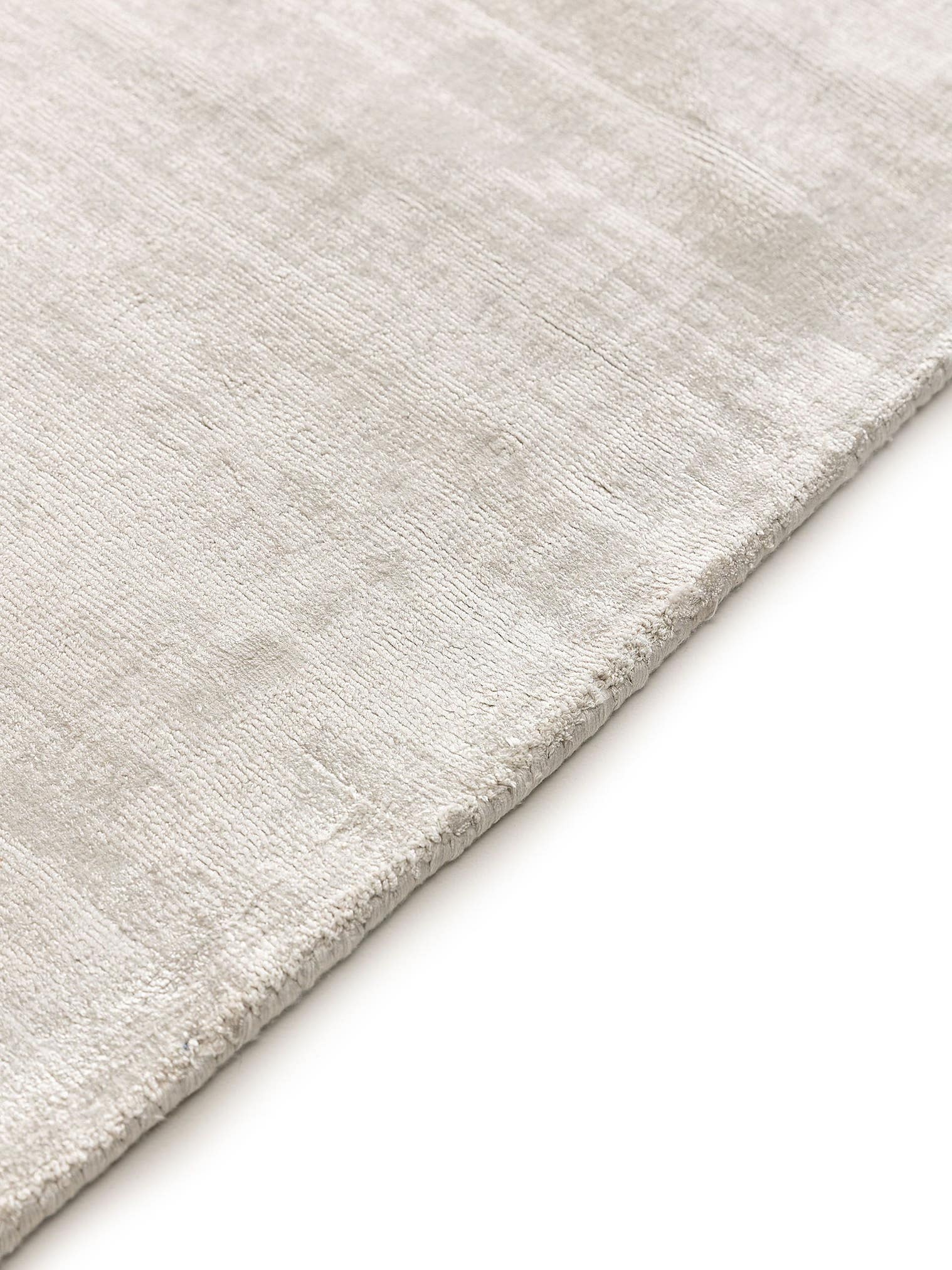Tapis en 100% Viscose en Gris avec une pile de 6 - 10 mm de hauteur de benuta Pure