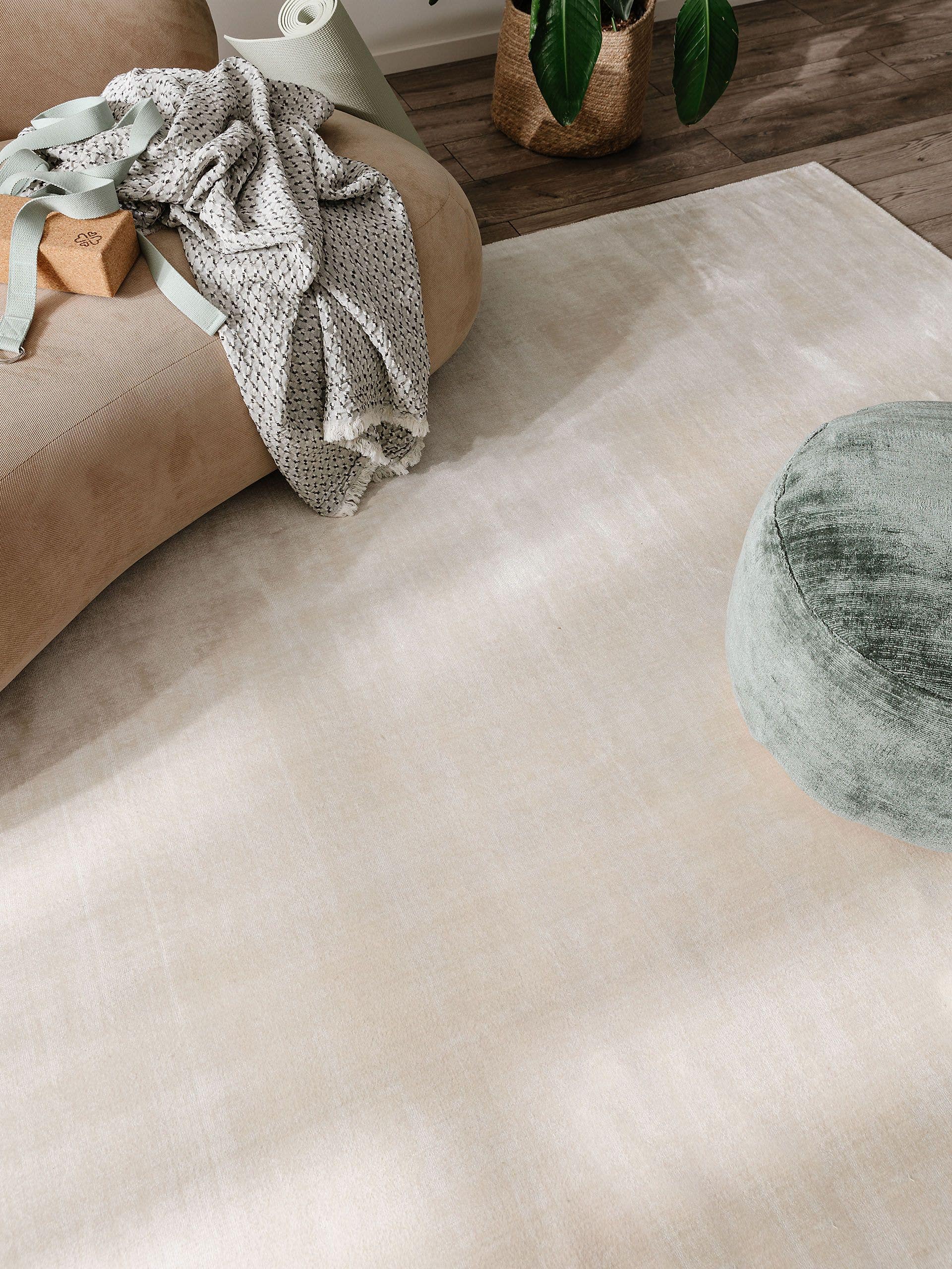 Viscose Vloerkleed Nova Crème - Stijlvol & Delicaat