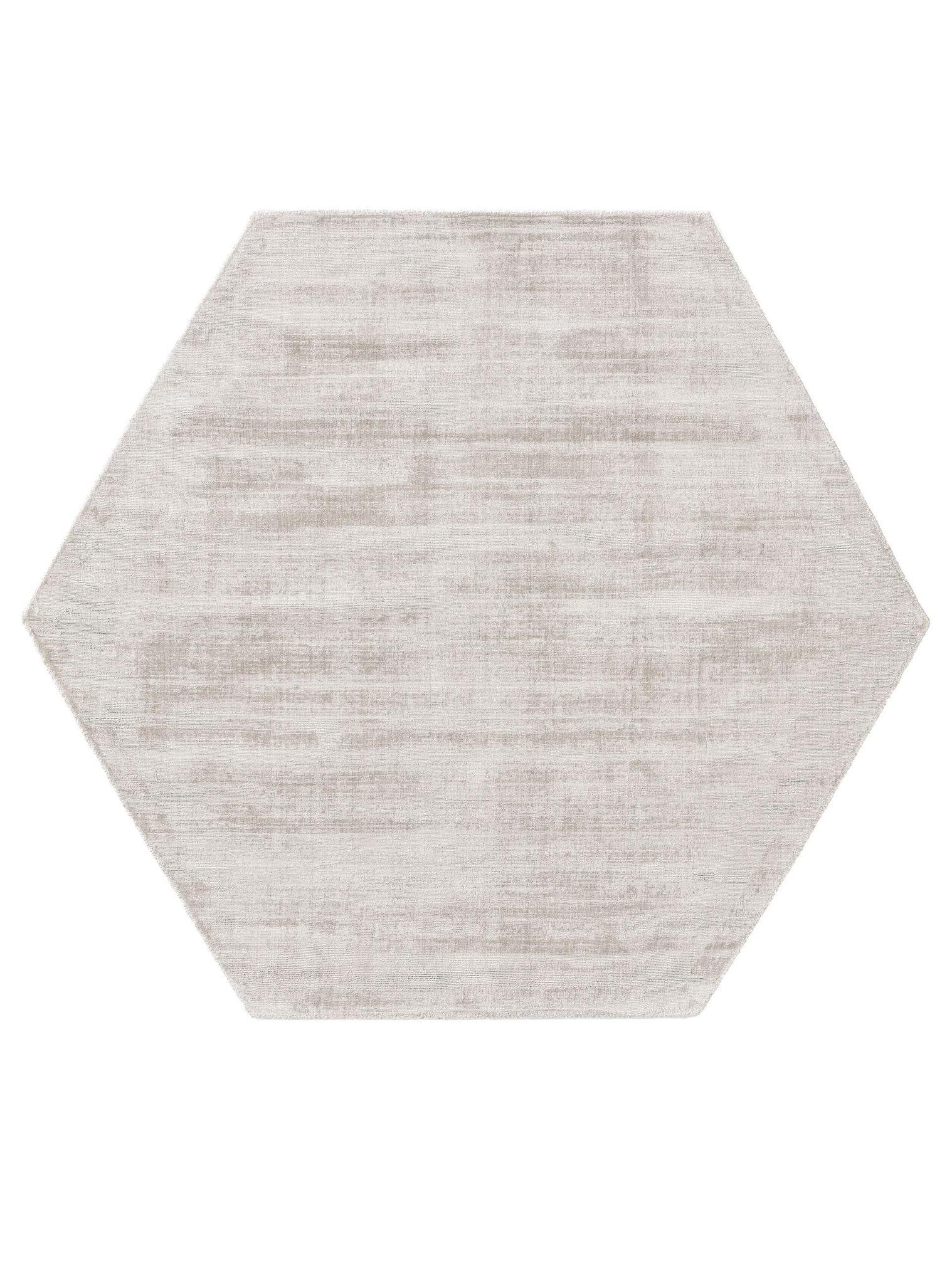 Rug made of 100% Viscose in Grey with a 6 - 10 mm high pile by benuta Pure