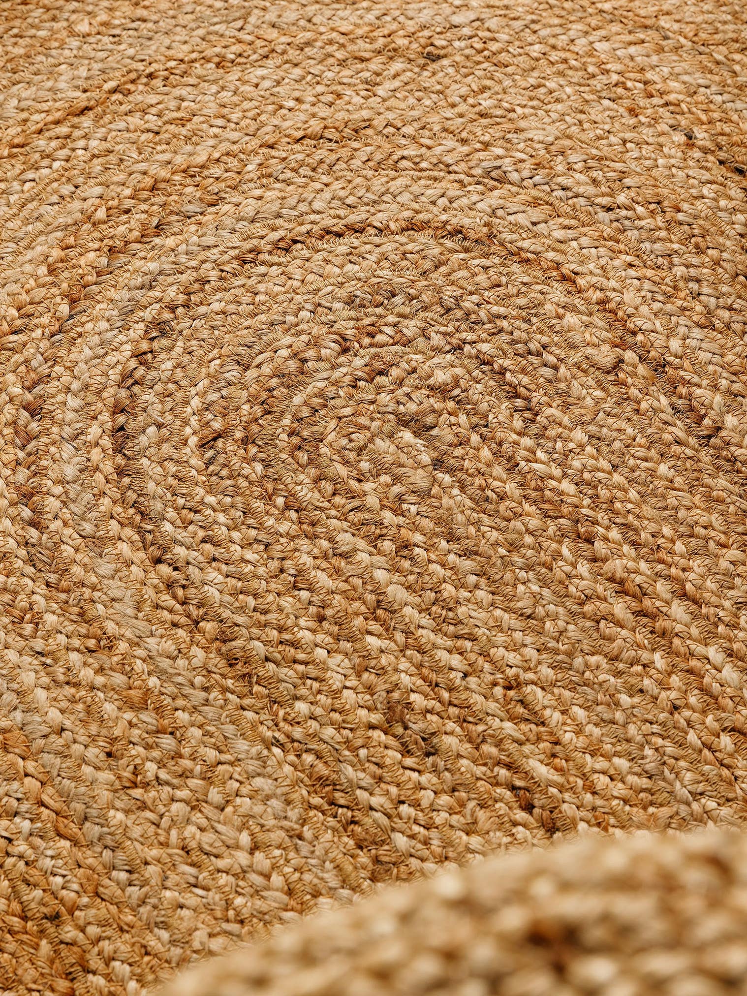 Rug made of 100% Jute in Brown with a 1- 5 mm high pile by benuta Pure