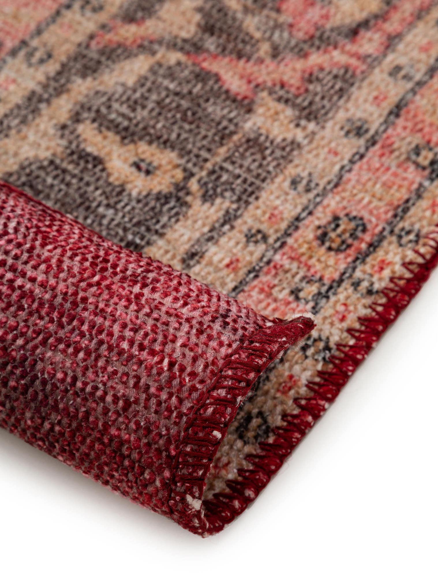 Tapis en 80% Polyester, 20% Coton en Rouge avec une pile de 1- 5 mm de hauteur de benuta