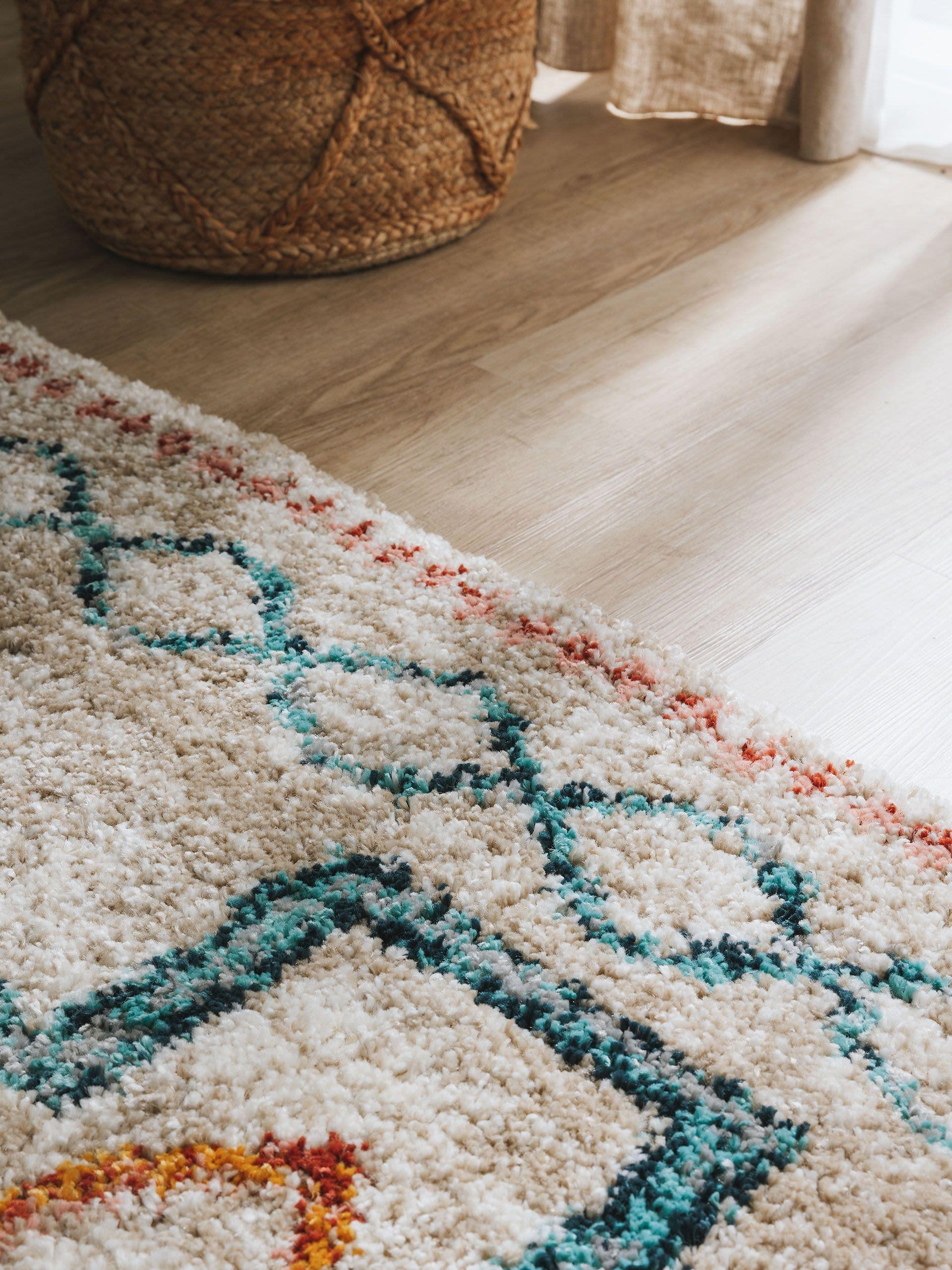 Rug made of 100% Polypropylene in Multicoloured with a 21 - 30 mm high pile by benuta Nest