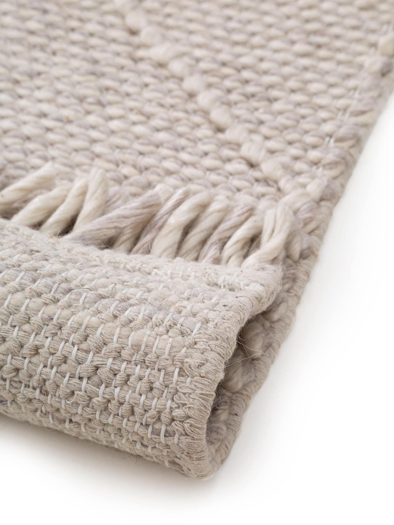 Teppich aus 60% Wolle, 40% Polyester in Beige mit 6 bis 10 mm hohem Flor von benuta Pure
