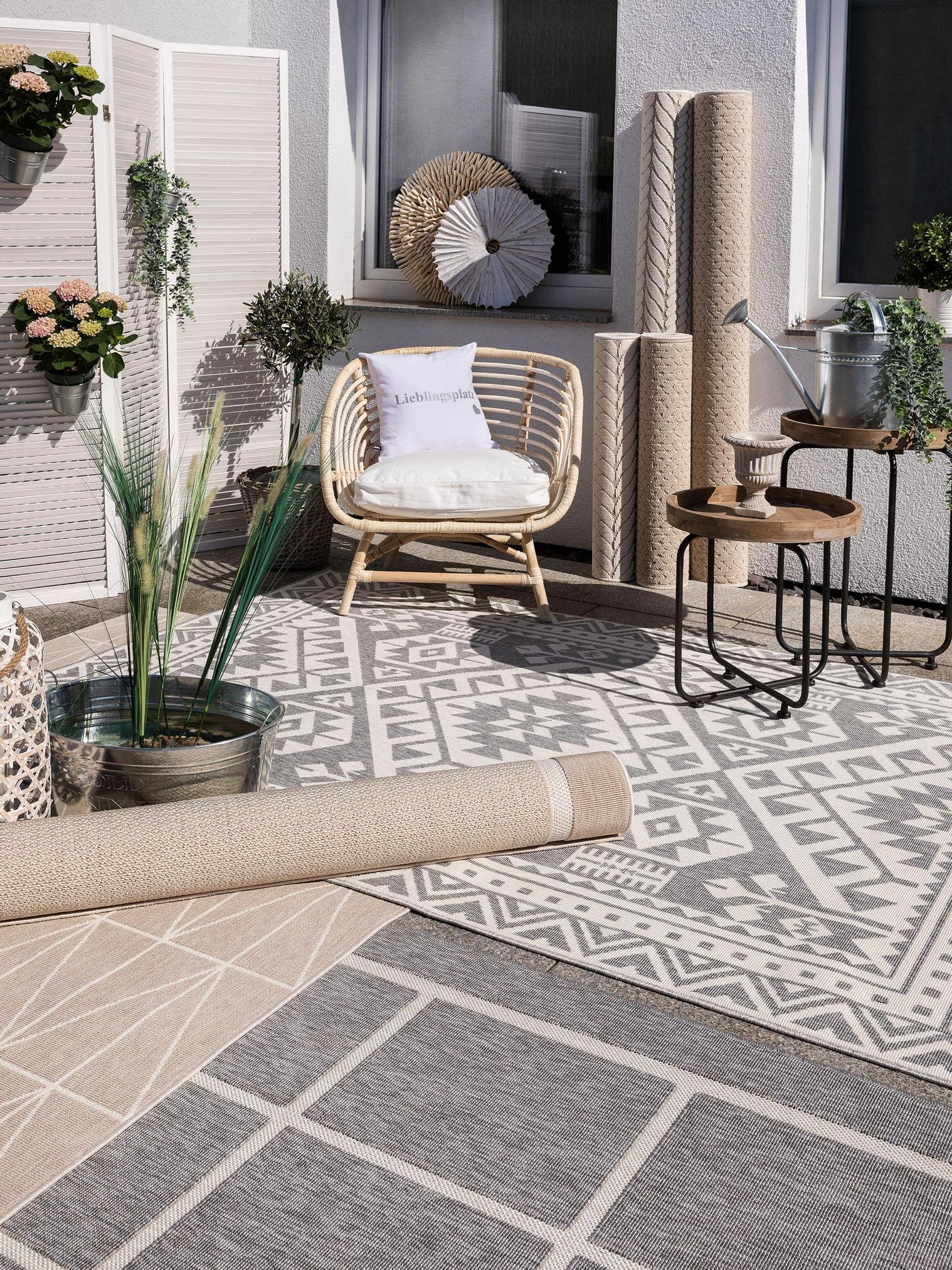 Teppich aus 100% Polypropylen in Beige mit bis 5 mm hohem Flor von benuta Nest