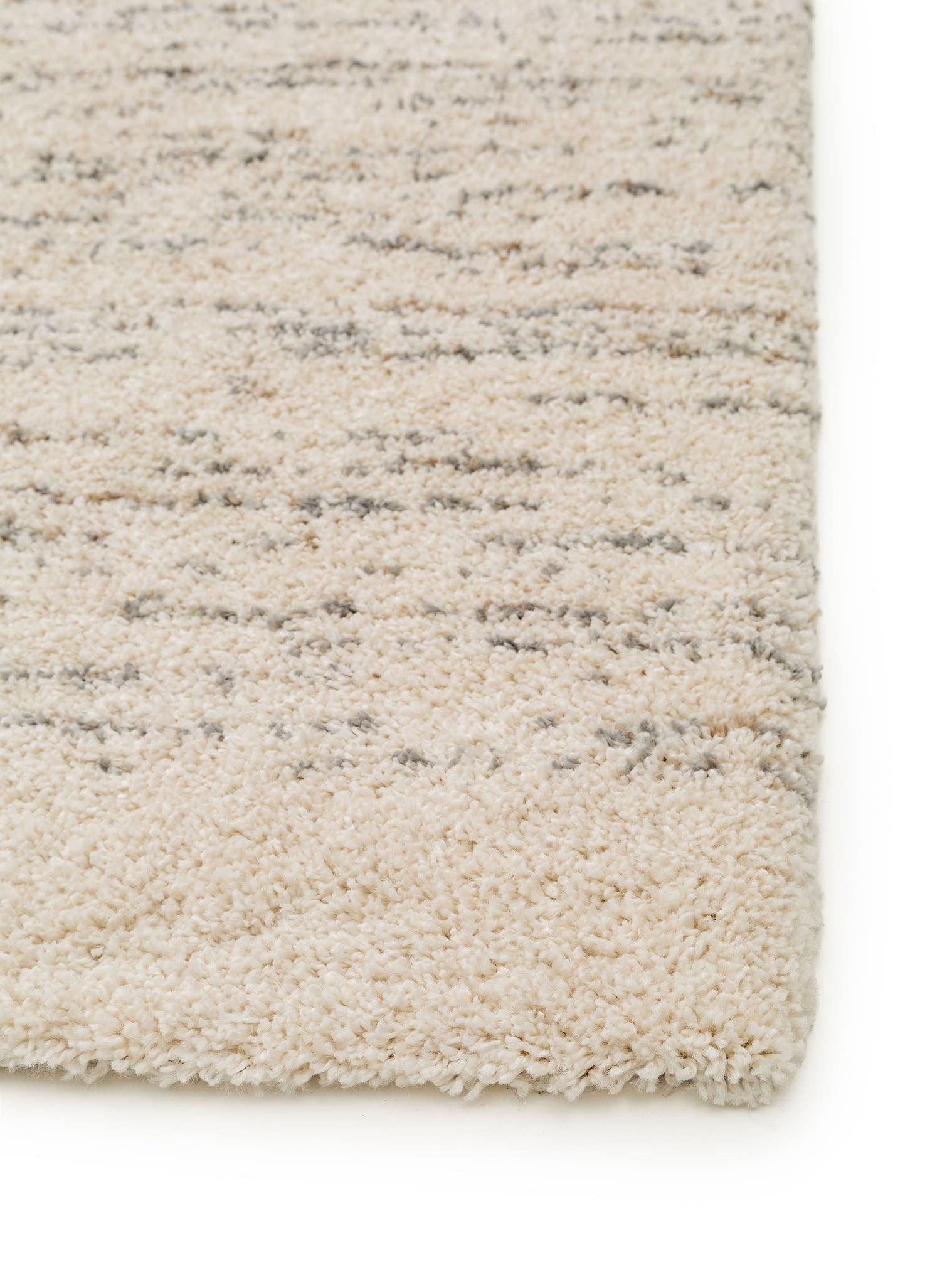 Matta av 100% Polypropylen i Beige med 21 - 30 mm hög lugg från benuta Nest
