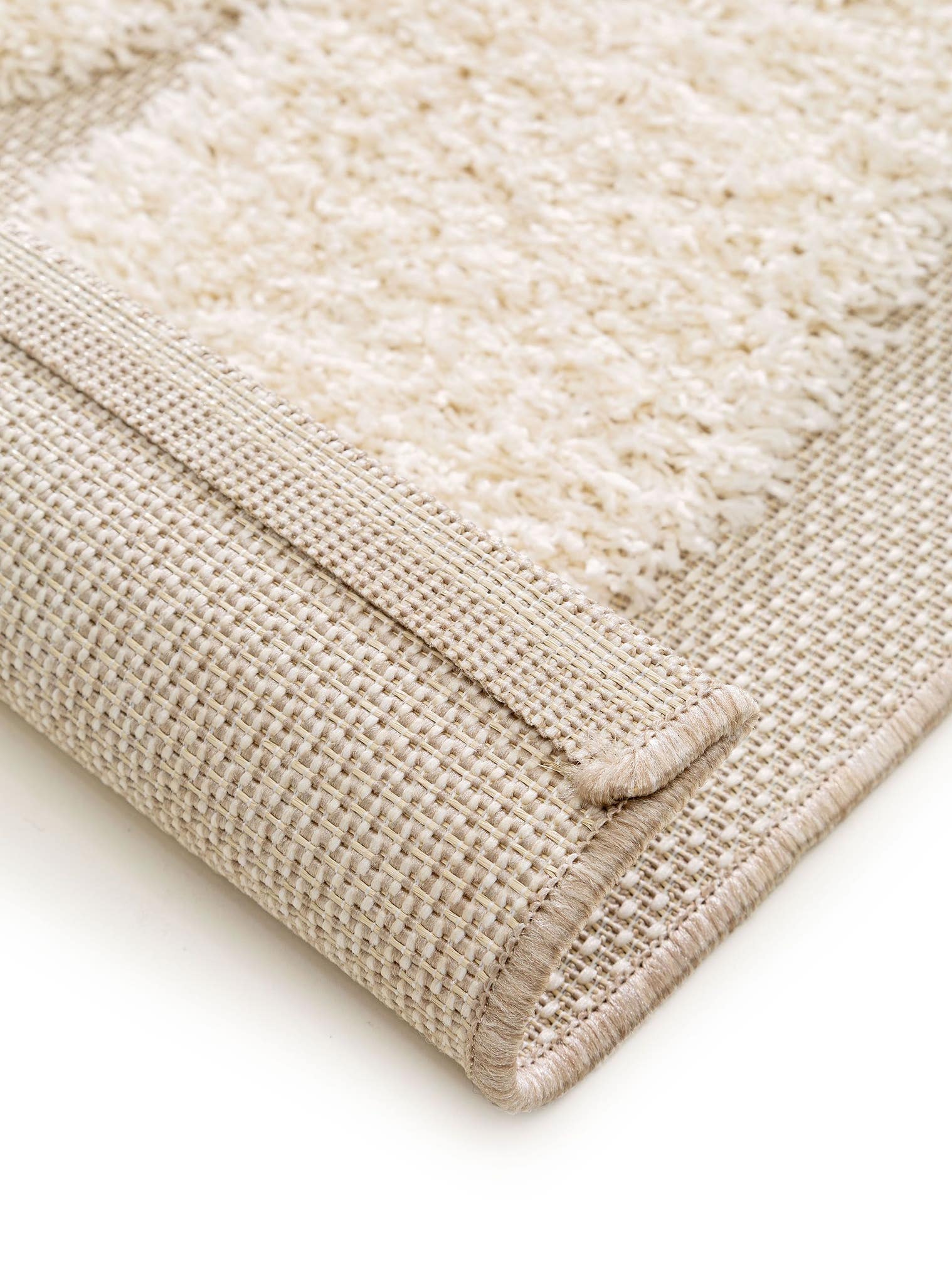 Teppich aus 100% Polypropylen in Beige mit 21 bis 30 mm hohem Flor von Lytte