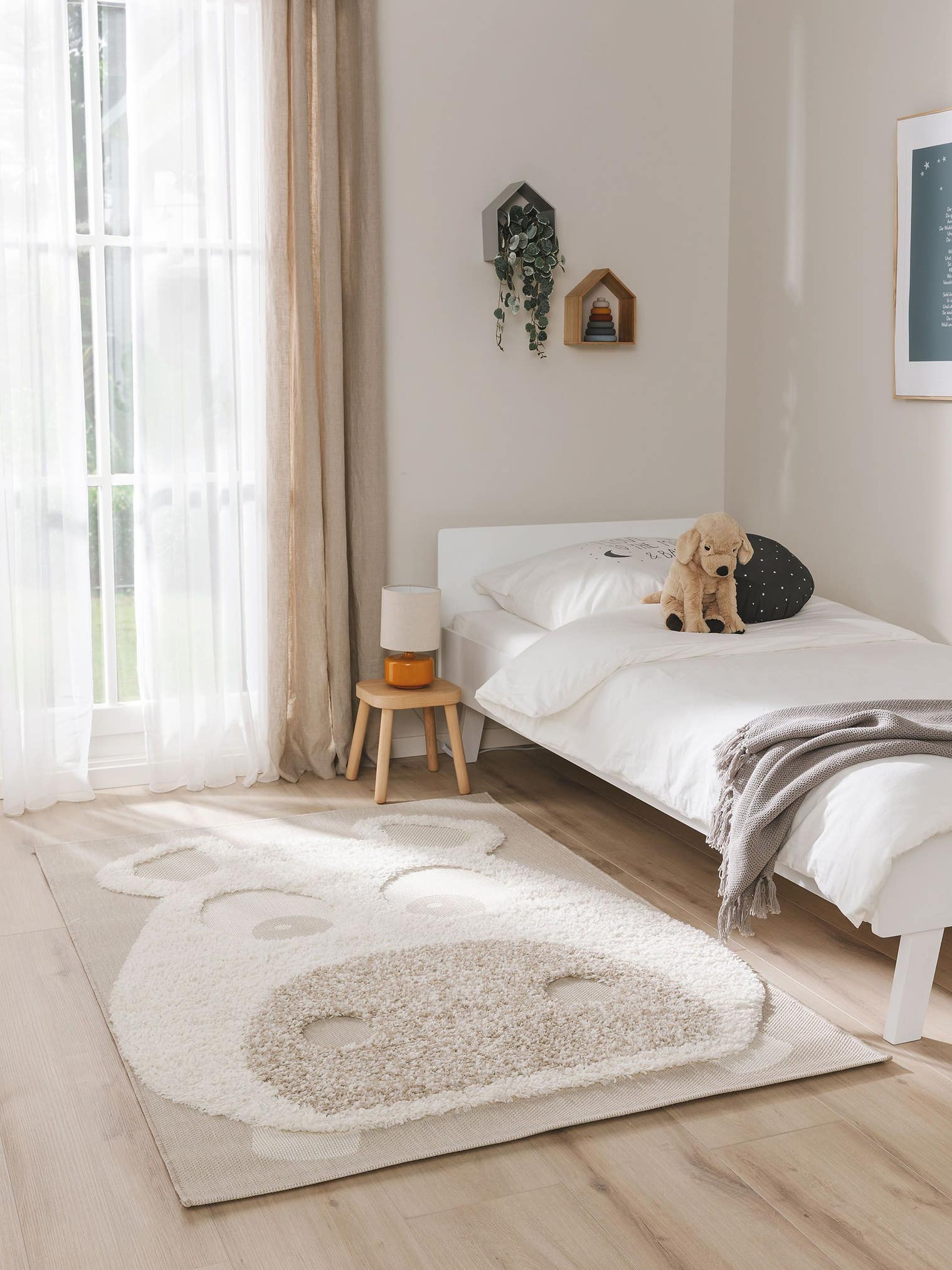 Tapijt van 100% Polypropyleen in Beige met een 21 - 30 mm hoge pool van Lytte