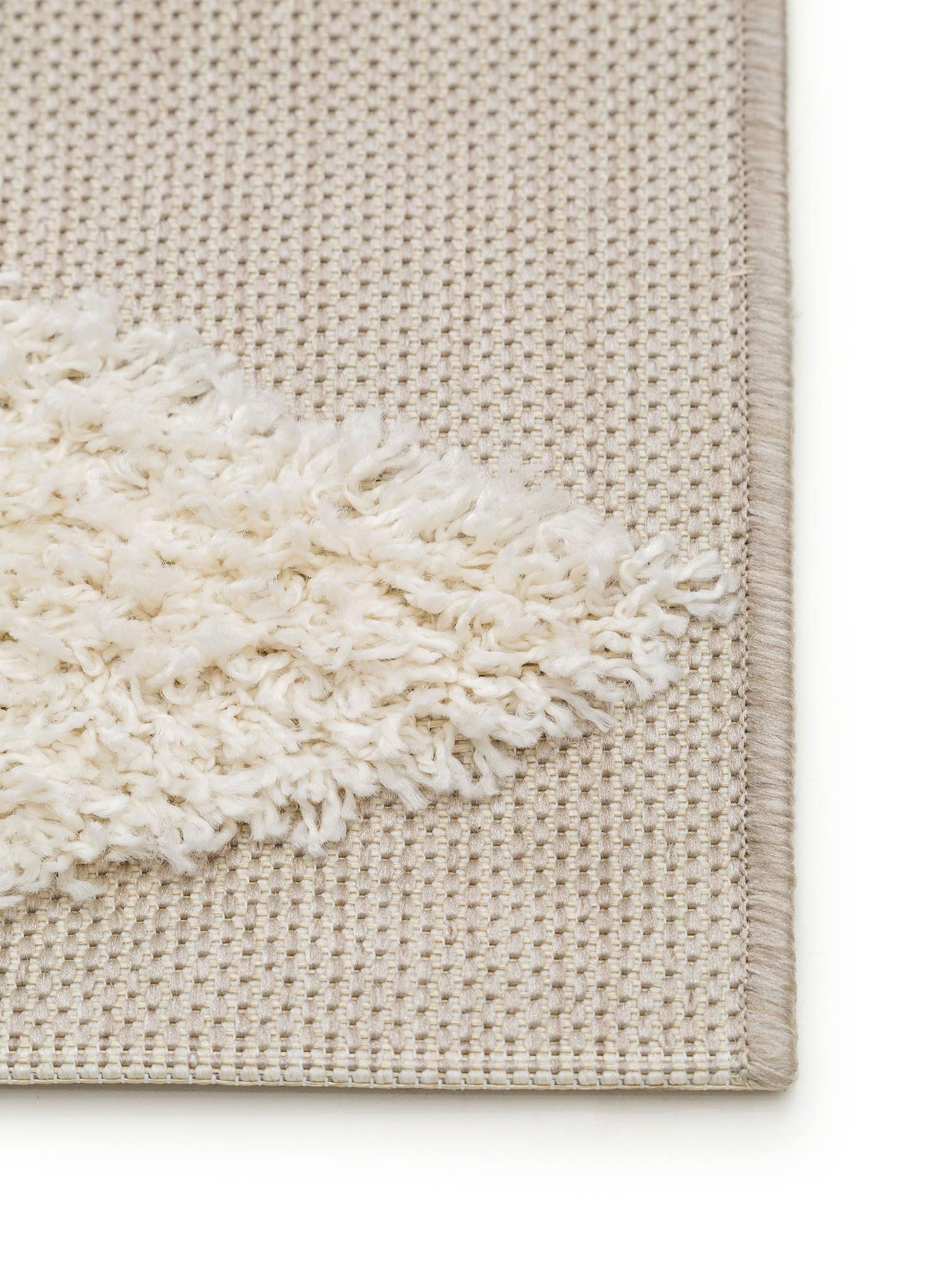 Teppich aus 100% Polypropylen in Beige mit 21 bis 30 mm hohem Flor von Lytte