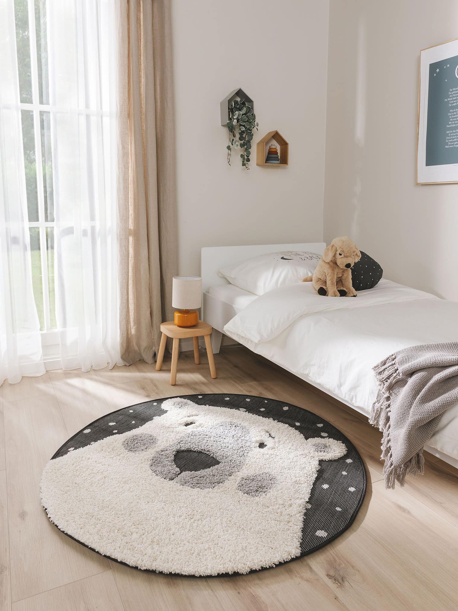 Teppich aus 100% Polypropylen in Schwarz/Weiß mit 21 bis 30 mm hohem Flor von Lytte
