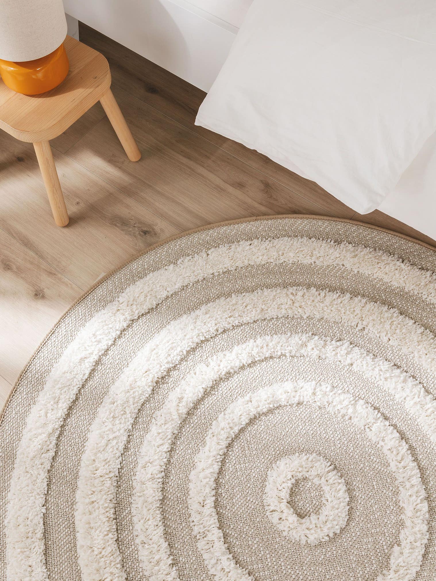 Teppich aus 100% Polypropylen in Beige mit 21 bis 30 mm hohem Flor von Lytte