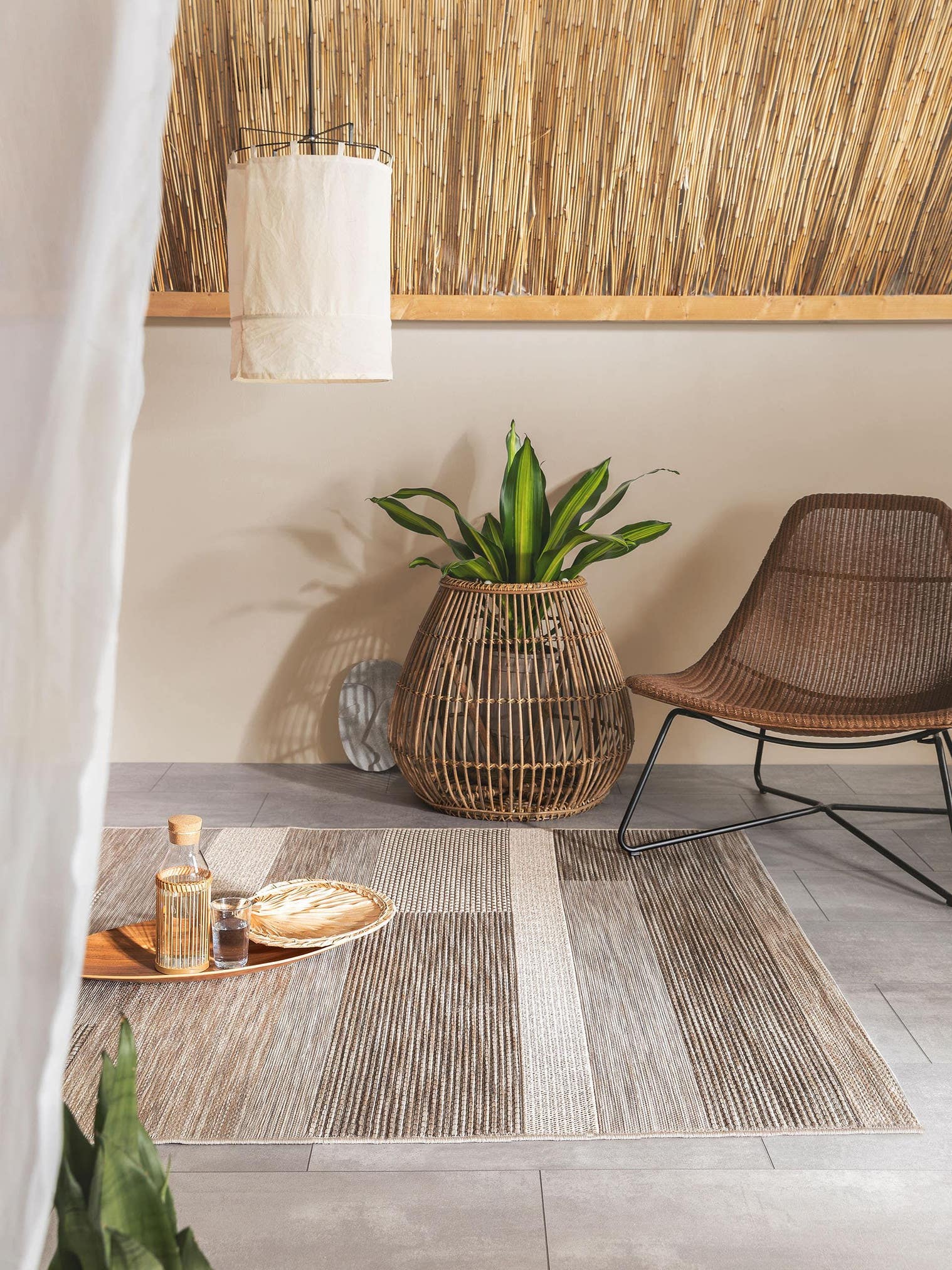 Teppich aus 100% Polypropylen in Beige mit bis 5 mm hohem Flor von benuta Nest