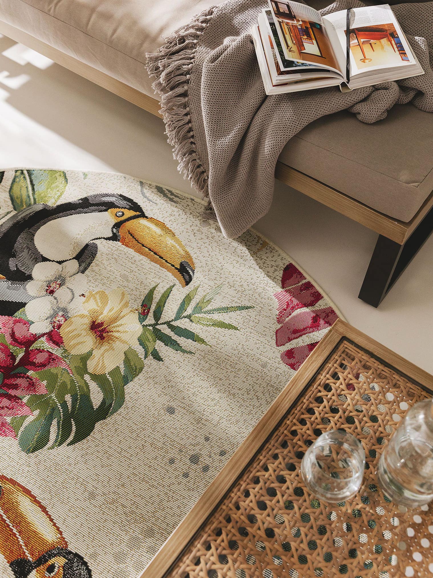 Teppich aus 76% Polypropylen, 23% Polyester, 1% Latex in Multicolor mit bis 5 mm hohem Flor von benuta Nest