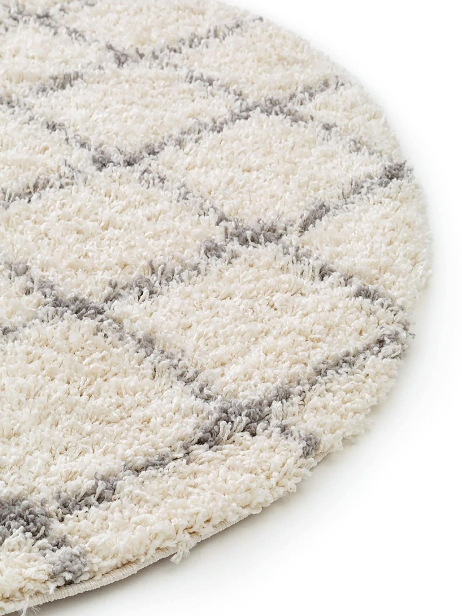 Tapijt van 100% Polypropyleen in Beige met een 31 - 40 mm hoge pool van benuta Pop