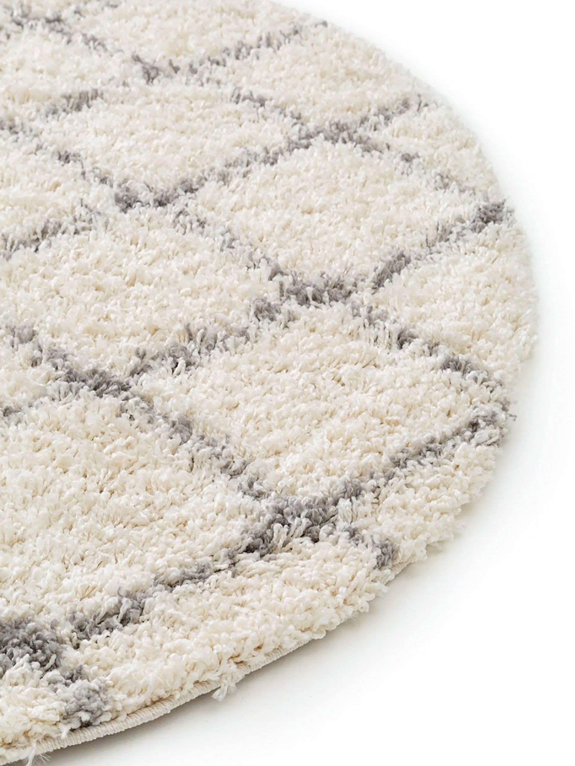 Rug made of 100% Polypropylene in Beige with a 31 - 40 mm high pile by benuta Pop