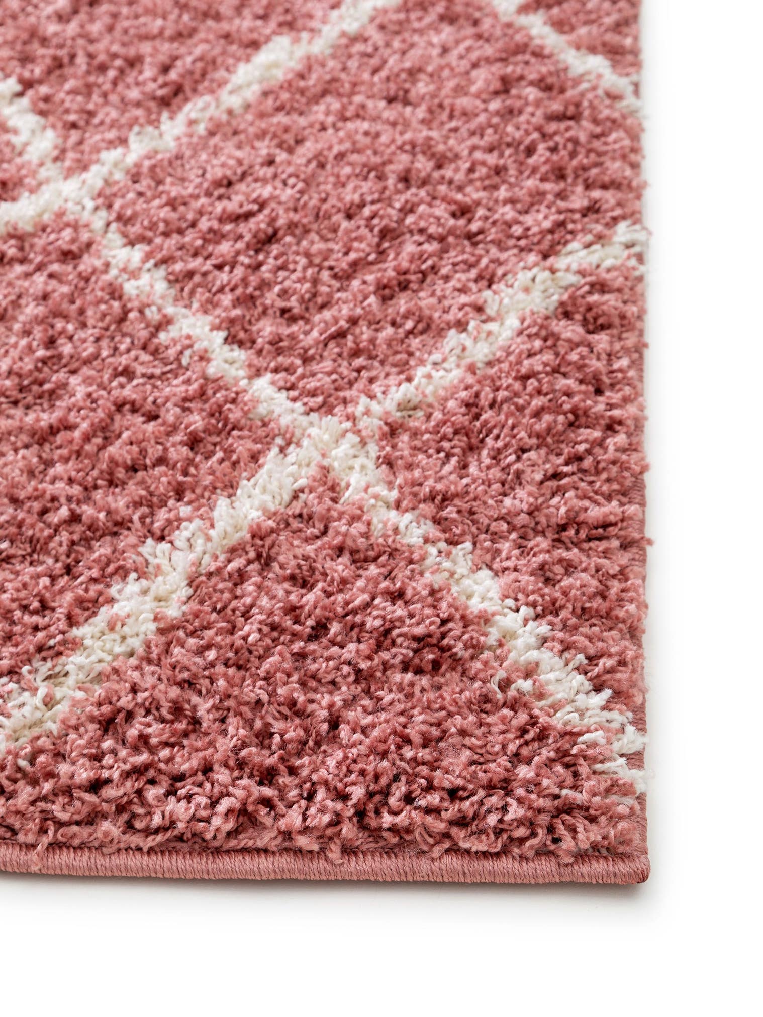 Teppich aus 100% Polypropylen in Rosa mit 31 bis 40 mm hohem Flor von benuta Pop