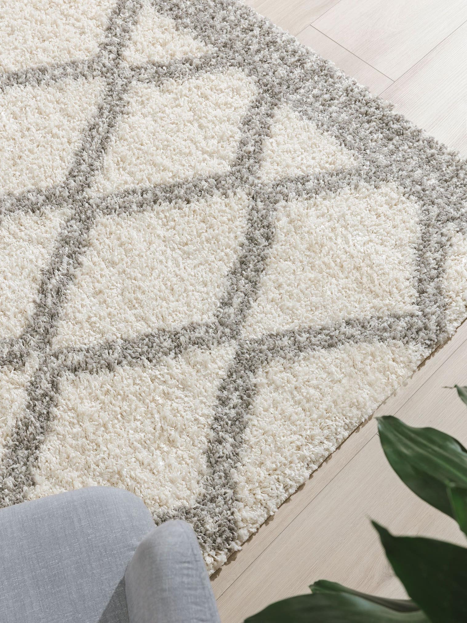 Teppich aus 100% Polypropylen in Beige mit 31 bis 40 mm hohem Flor von benuta Pop