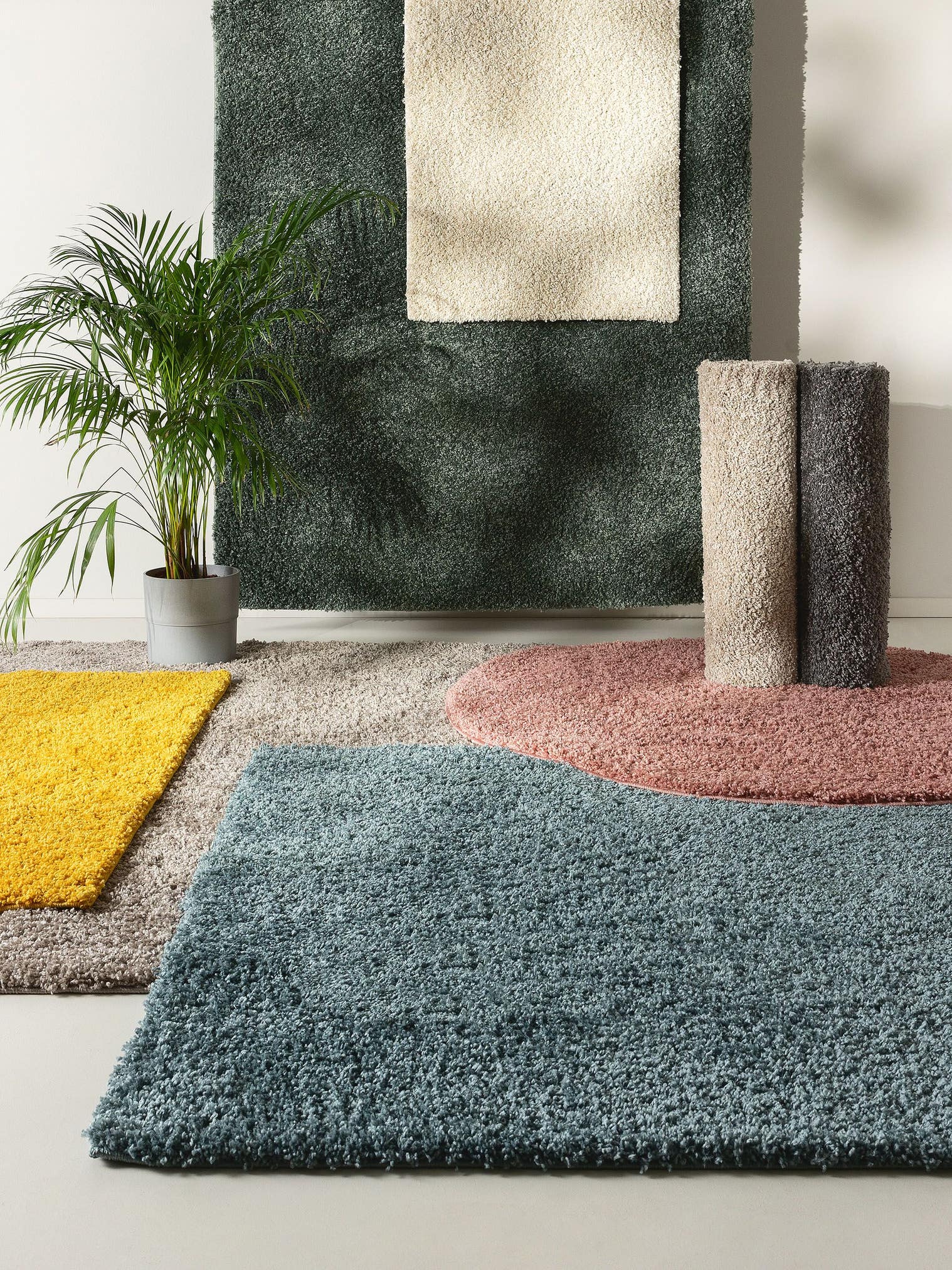 Teppich aus 100% Polypropylen in Blau mit 31 bis 40 mm hohem Flor von benuta Basic