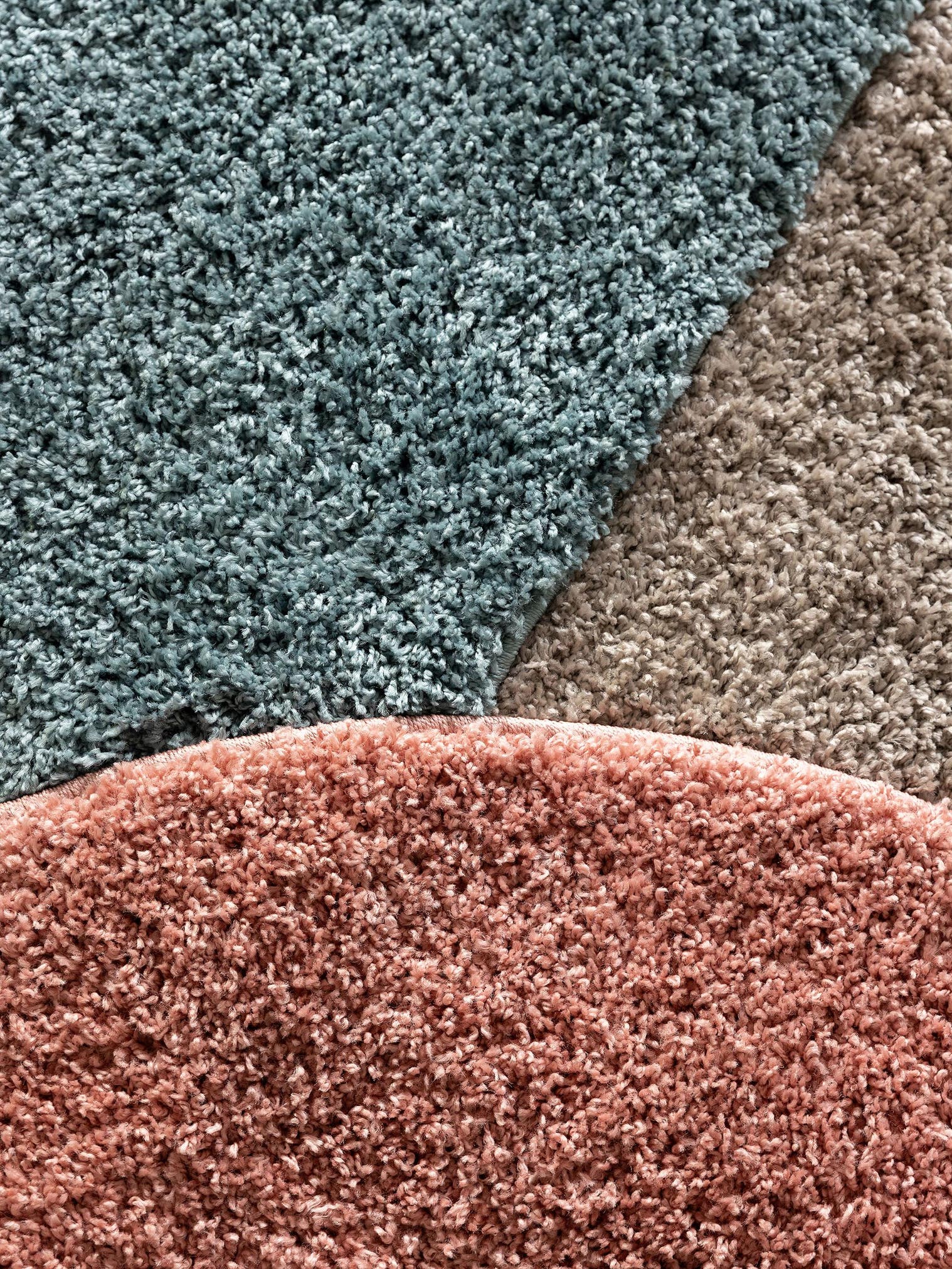 Teppich aus 100% Polypropylen in Blau mit 31 bis 40 mm hohem Flor von benuta Basic