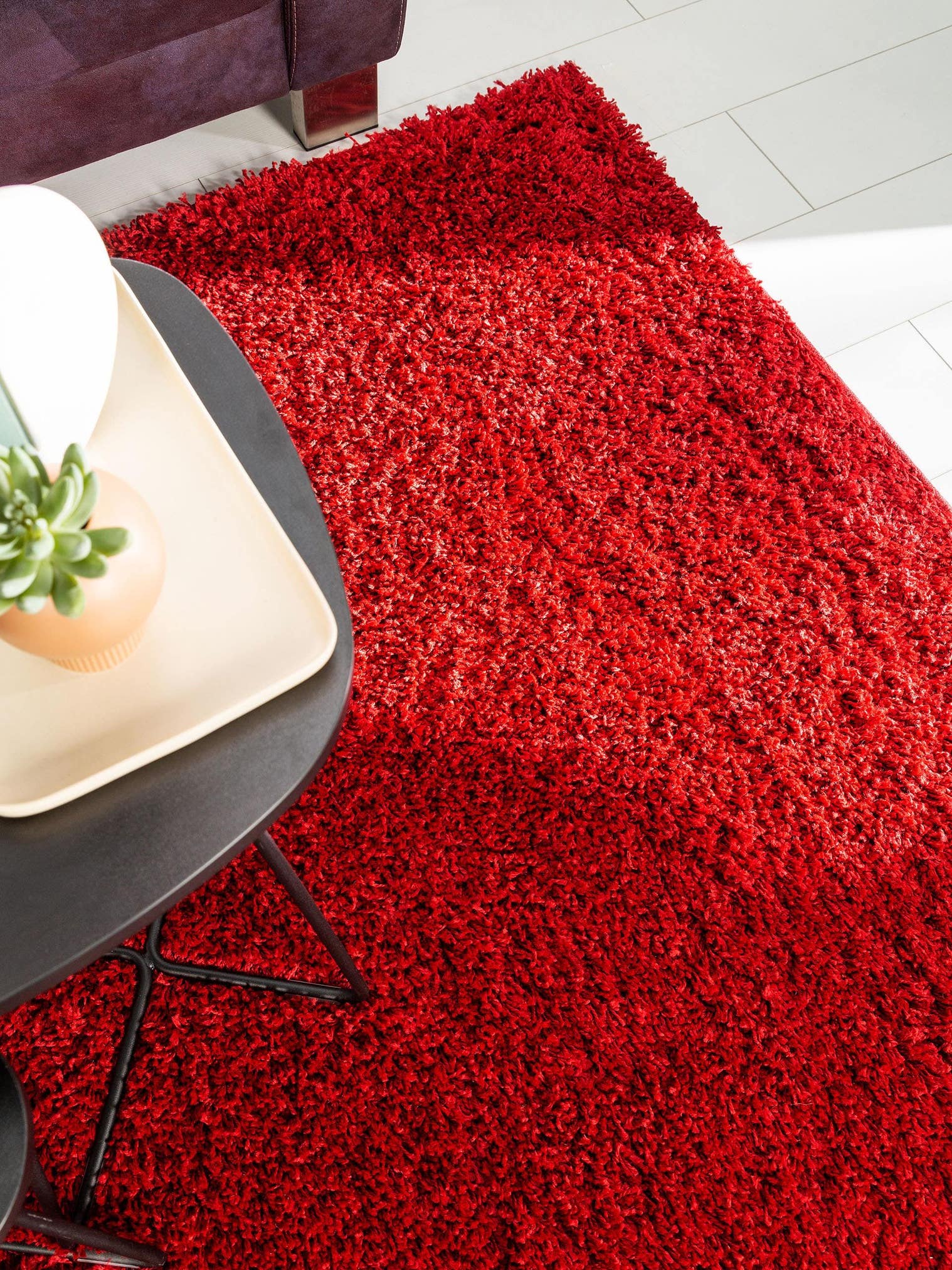 Teppich aus 100% Polypropylen in Rot mit 31 bis 40 mm hohem Flor von benuta Basic