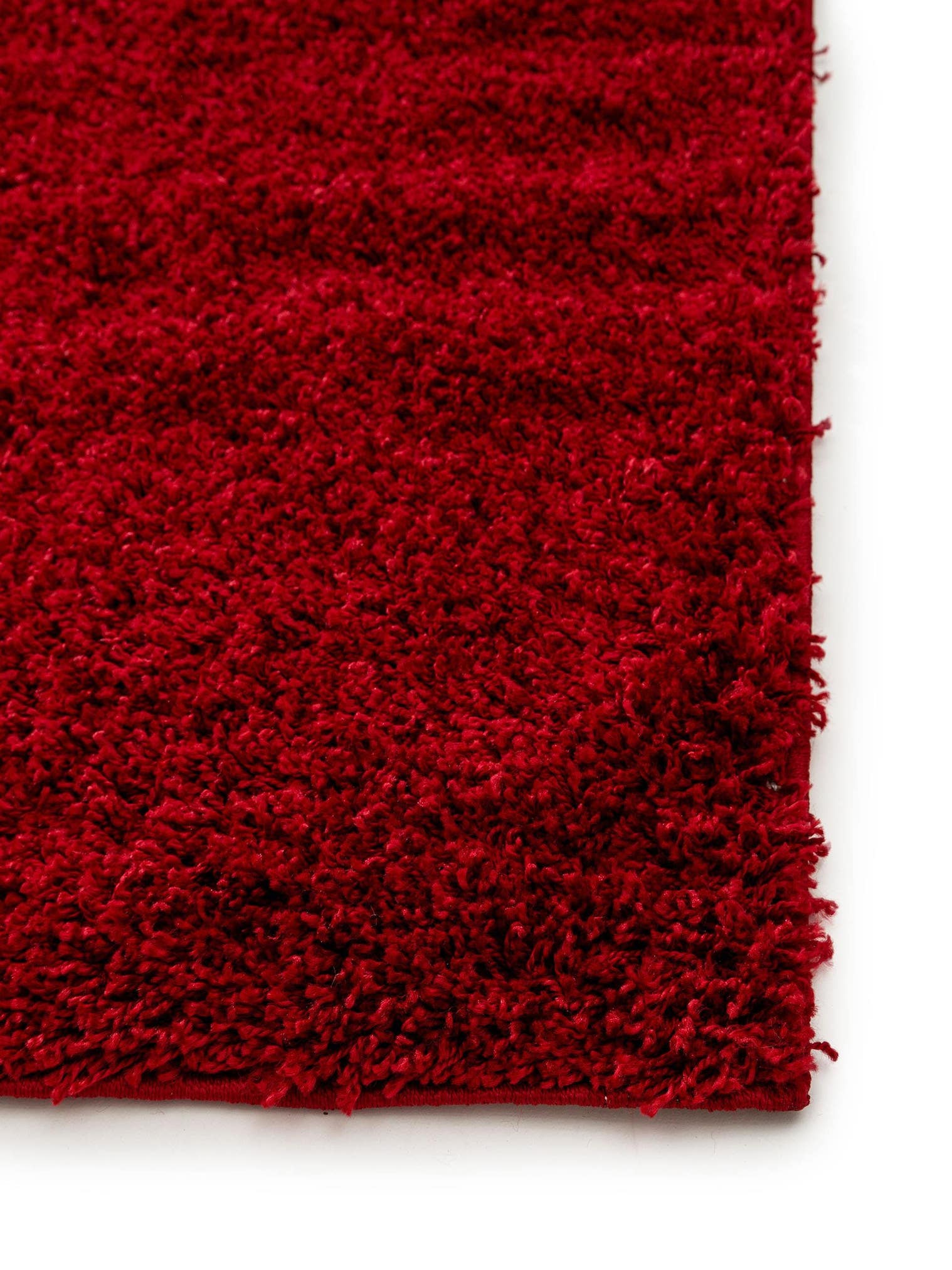 Teppich aus 100% Polypropylen in Rot mit 31 bis 40 mm hohem Flor von benuta Basic