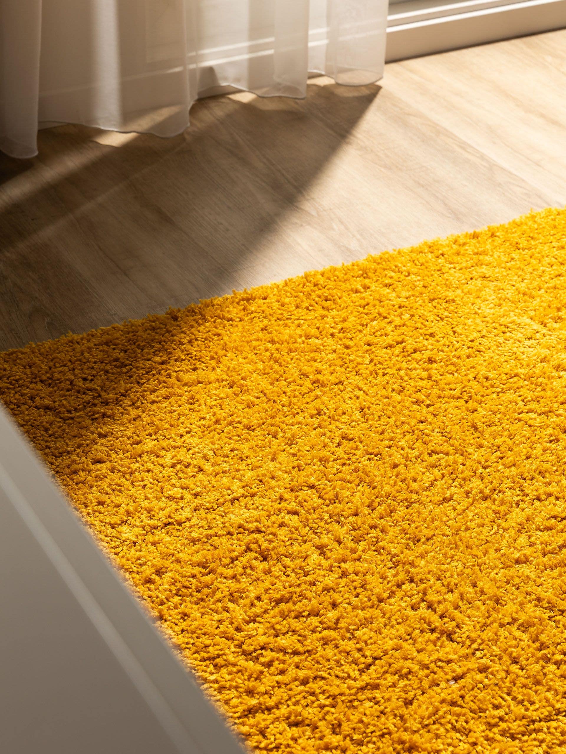 Tappeto di 100% Polipropilene in Giallo con pelo alto 31 - 40 mm da benuta Basic