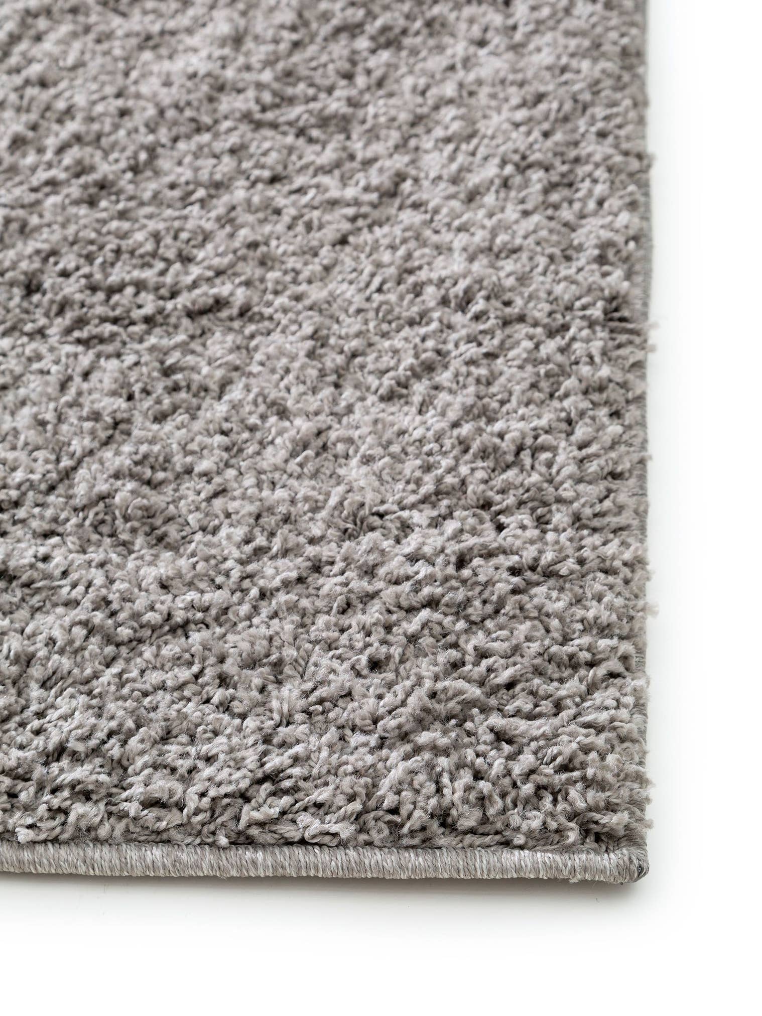 Rug made of 100% Polypropylene in Grey with a 31 - 40 mm high pile by benuta Pop