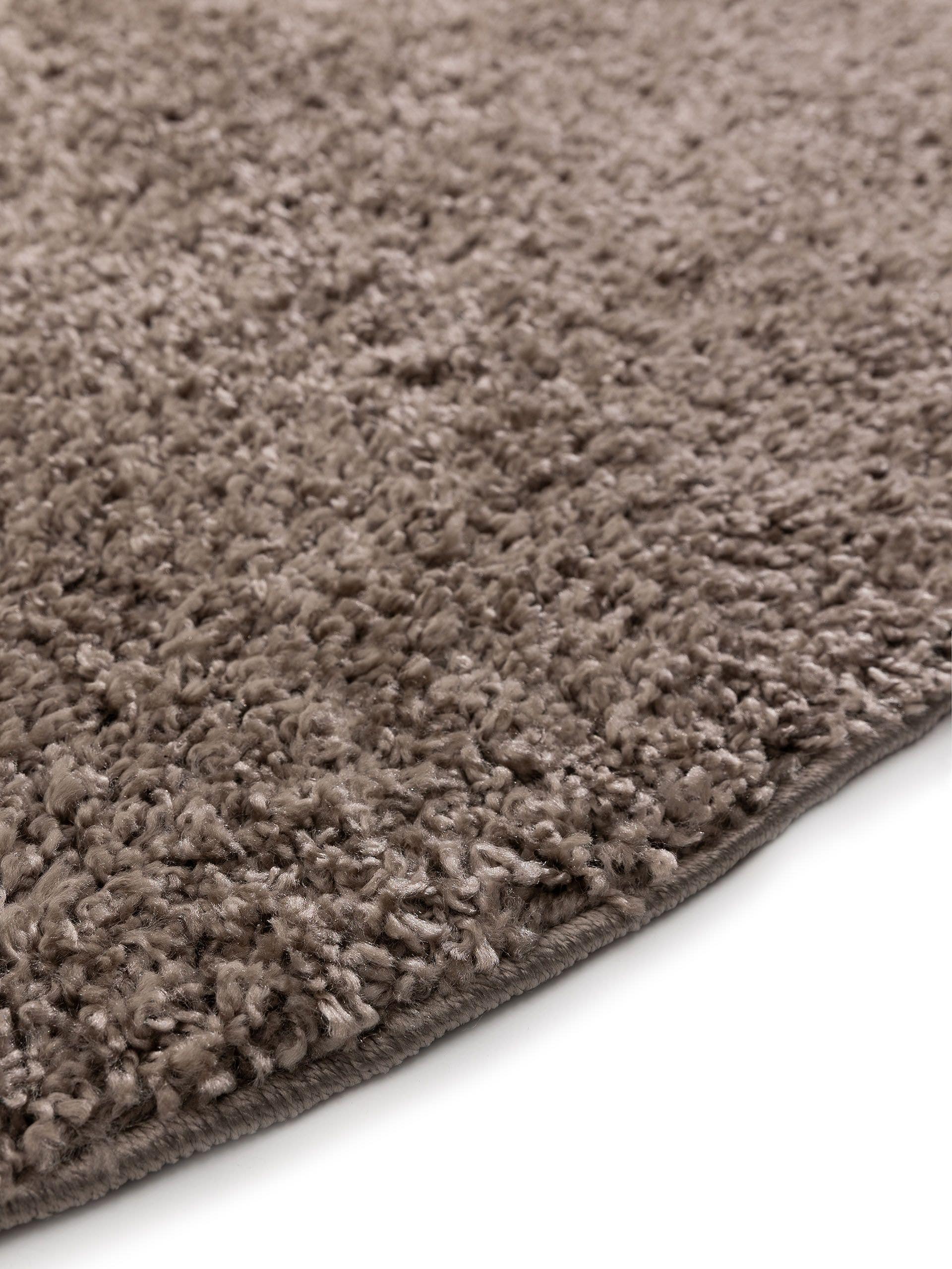 Tappeto di 100% Polipropilene in Taupe con pelo alto 31 - 40 mm da benuta Basic