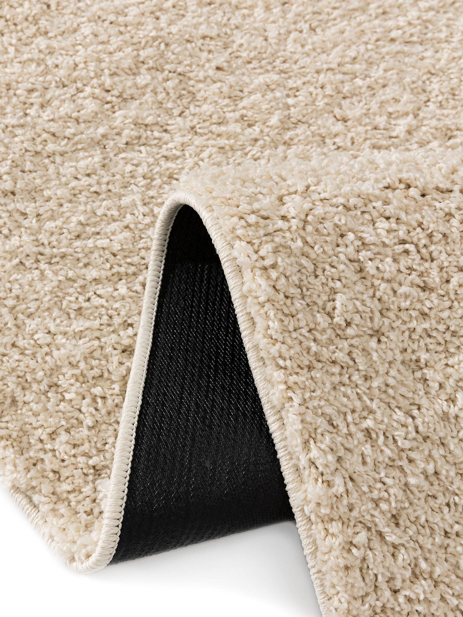 Teppich aus 100% Polypropylen in Beige mit 31 bis 40 mm hohem Flor von benuta Basic