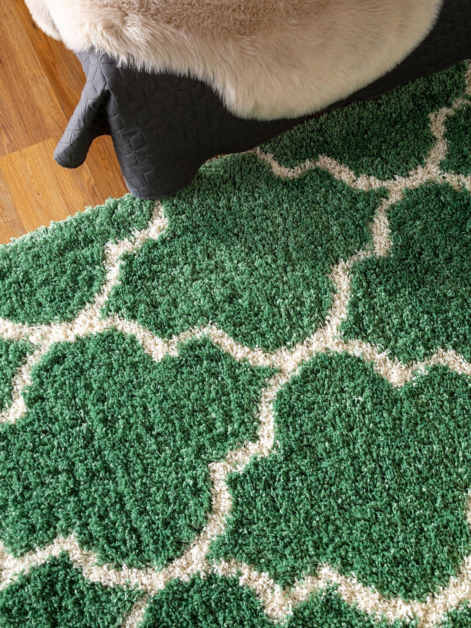 Tappeto di 100% Polipropilene in Verde con pelo alto 31 - 40 mm da benuta Pop