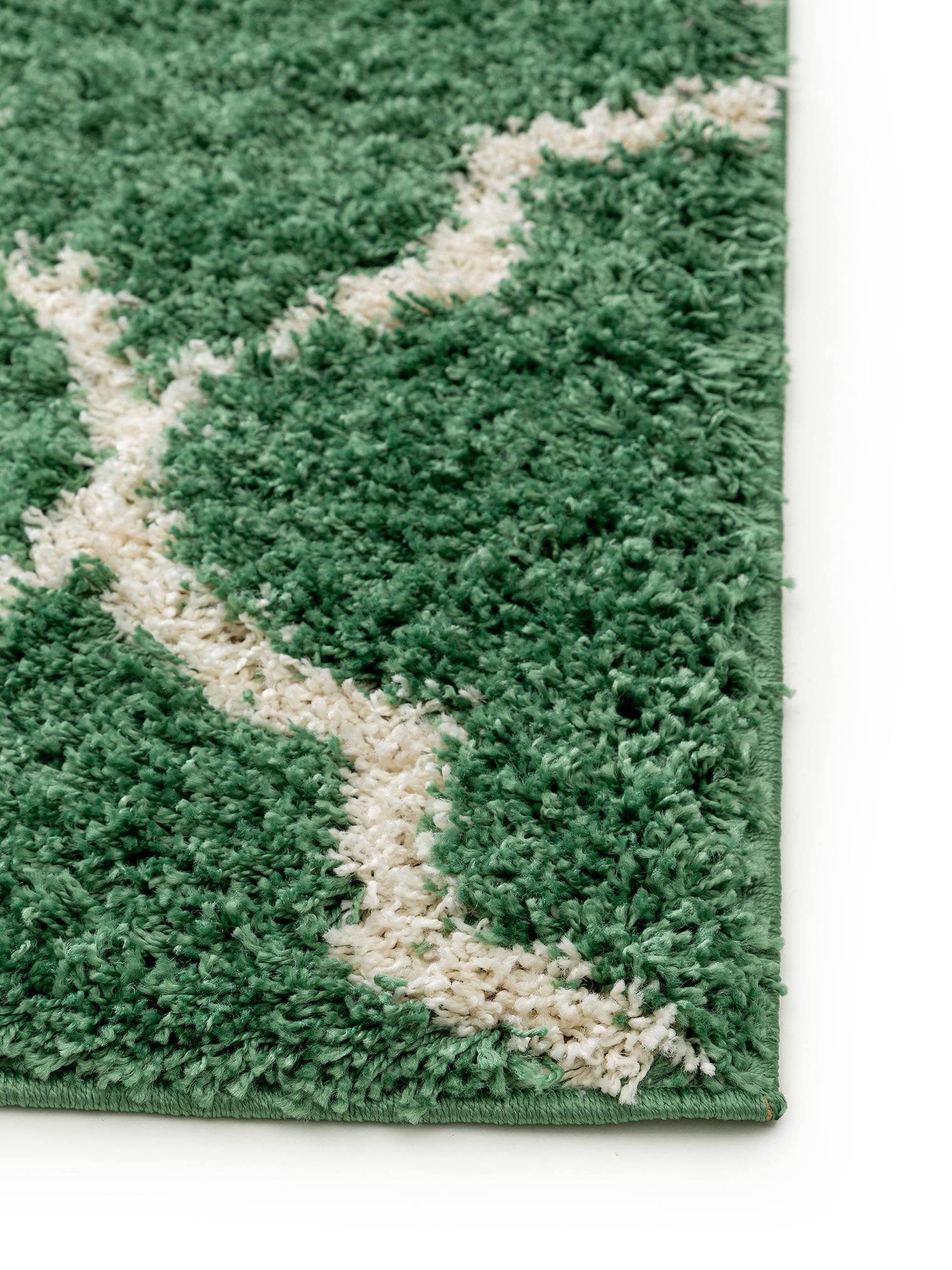 Tappeto di 100% Polipropilene in Verde con pelo alto 31 - 40 mm da benuta Pop