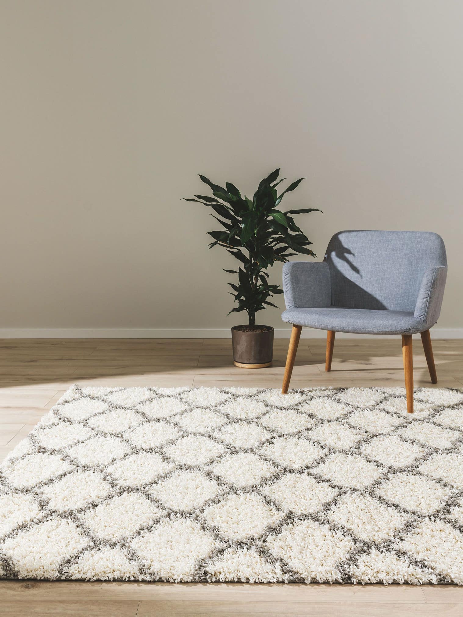 Teppich aus 100% Polypropylen in Beige mit 31 bis 40 mm hohem Flor von benuta Pop