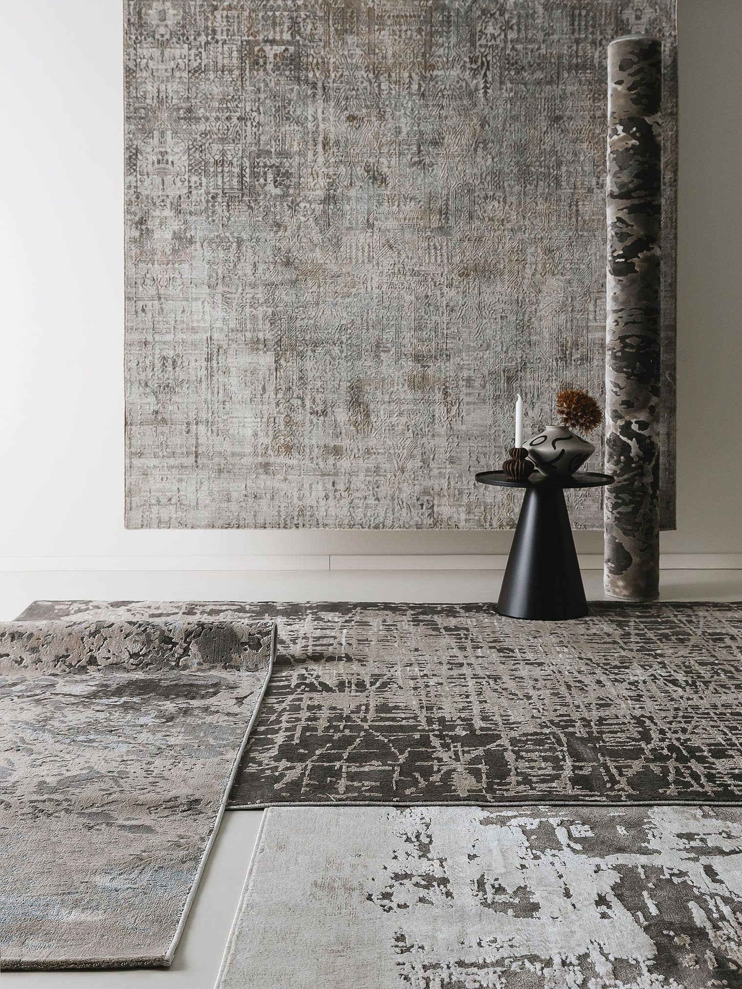 Teppich aus 100% Polyester in Grau mit 6 bis 10 mm hohem Flor von benuta Nest