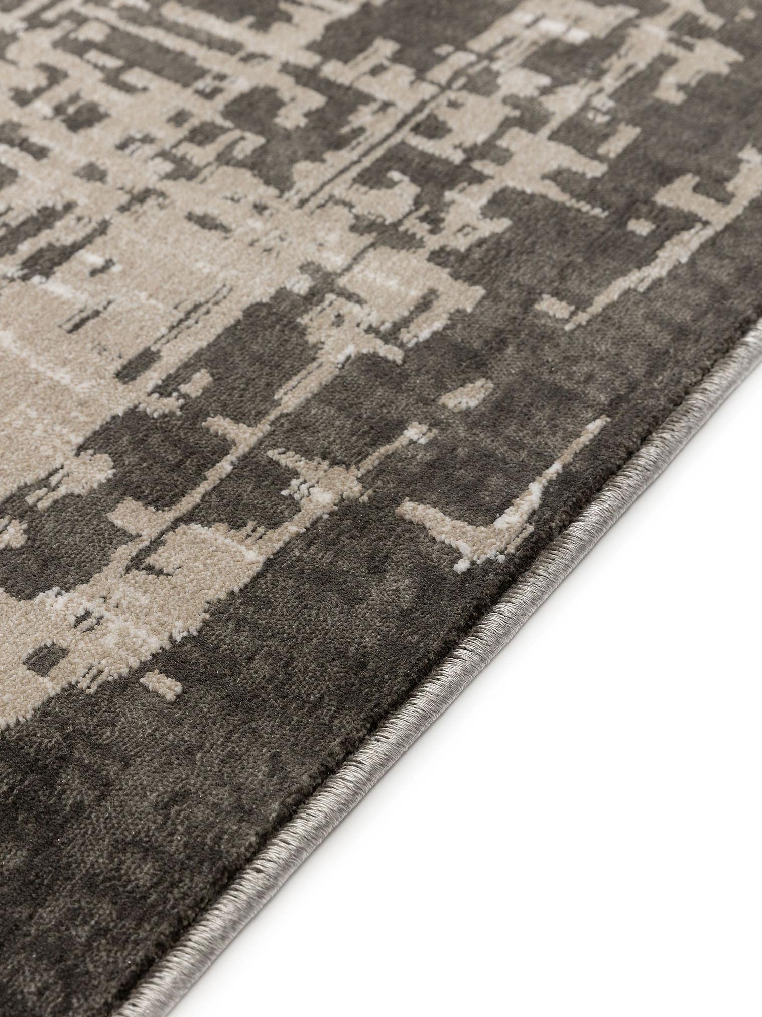 Teppich aus 100% Polyester in Grau mit 6 bis 10 mm hohem Flor von benuta Nest