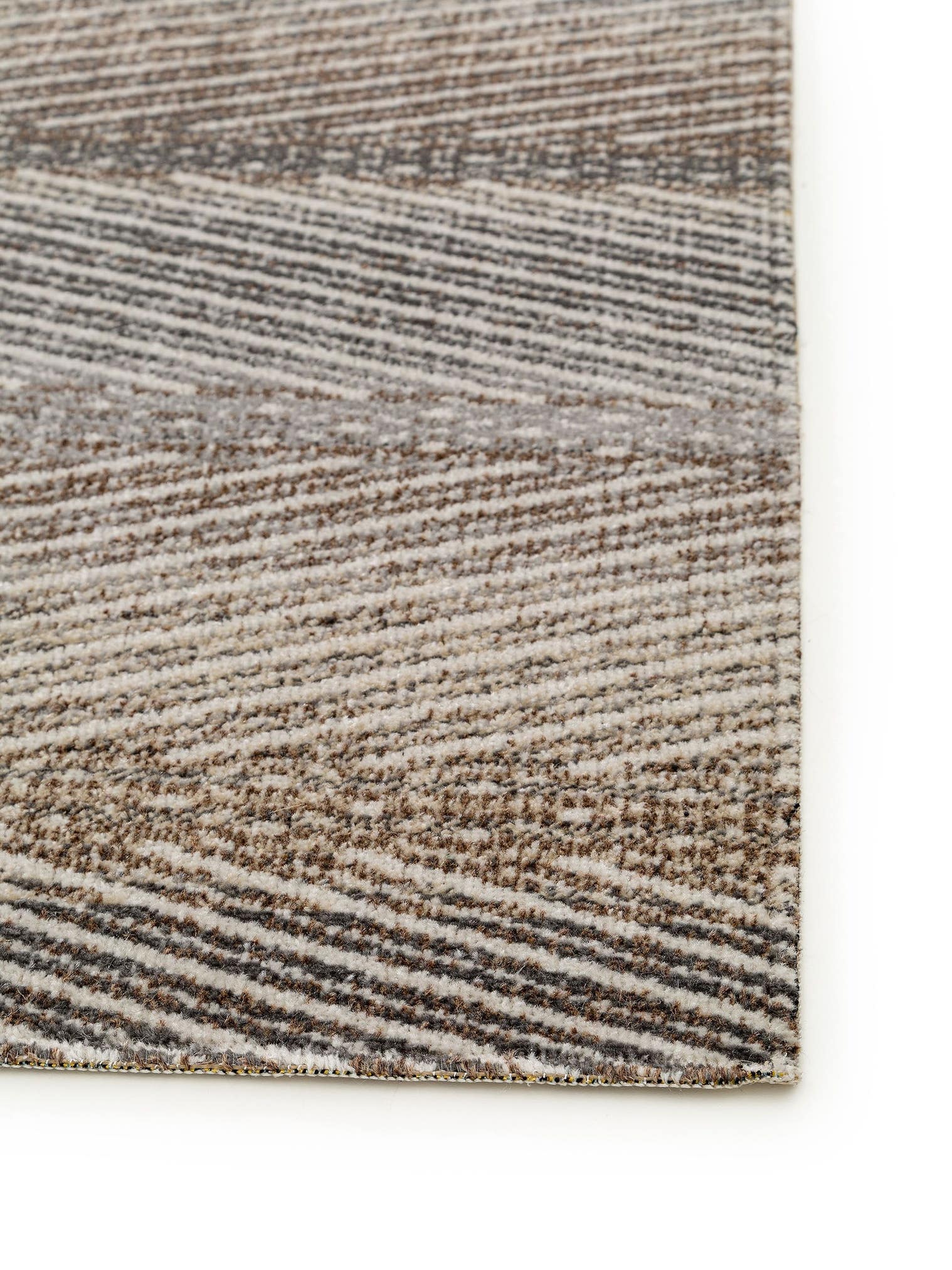 Teppich aus 100% Polypropylen in Multicolor mit bis 5 mm hohem Flor von benuta Nest