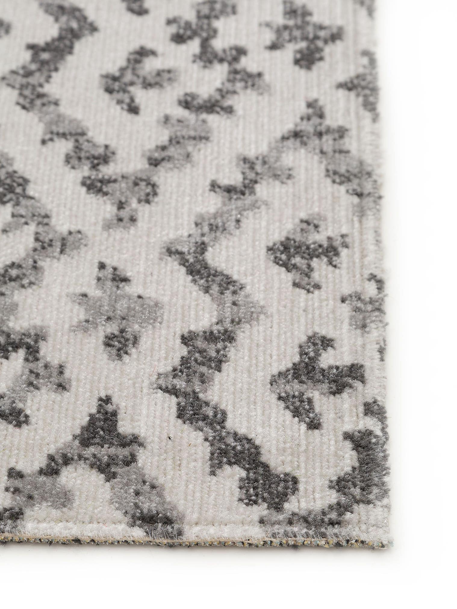 Teppich aus 100% Polypropylen in Multicolor mit bis 5 mm hohem Flor von benuta Nest