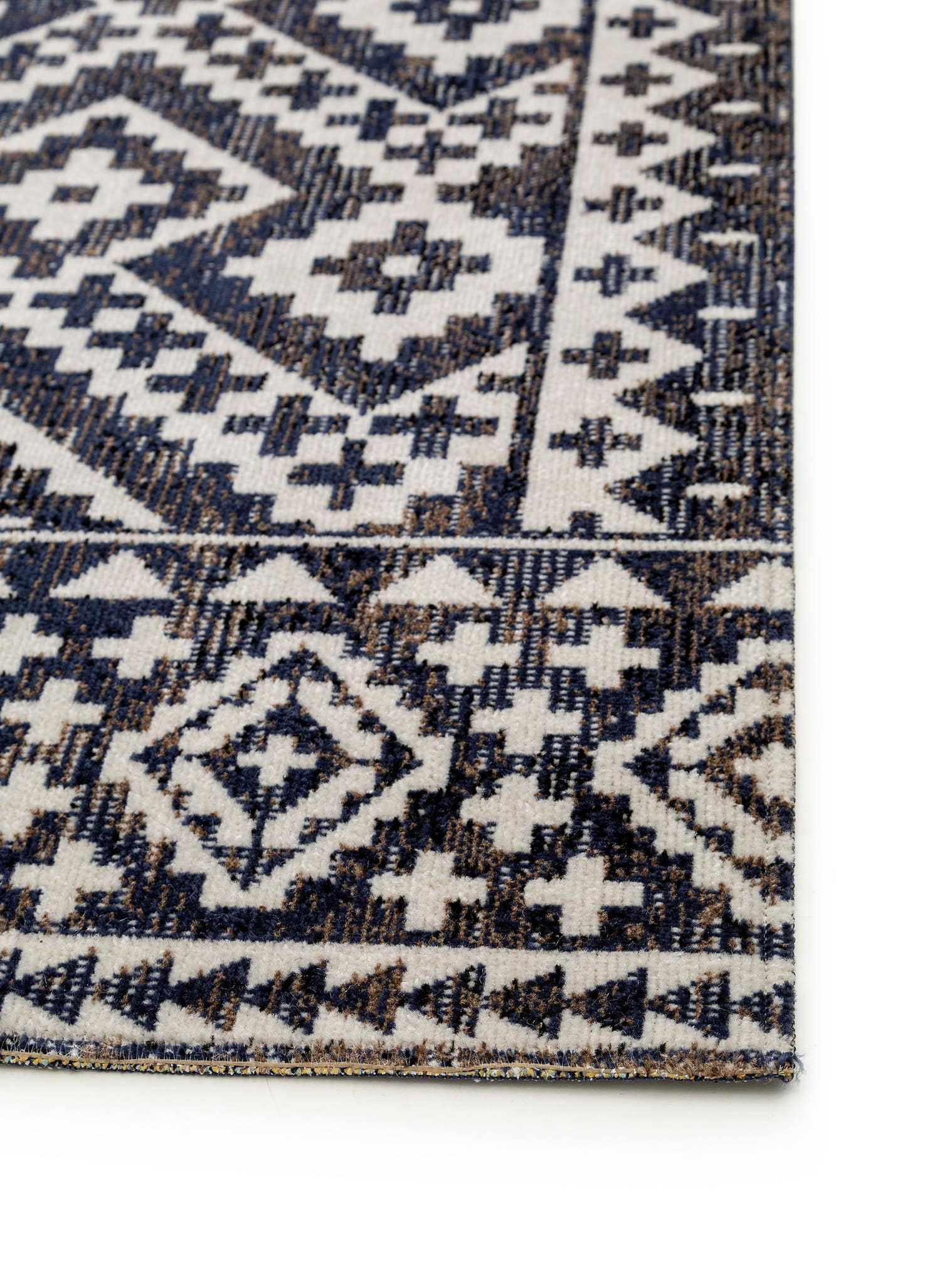 Teppich aus 100% Polypropylen in Multicolor mit bis 5 mm hohem Flor von benuta Nest