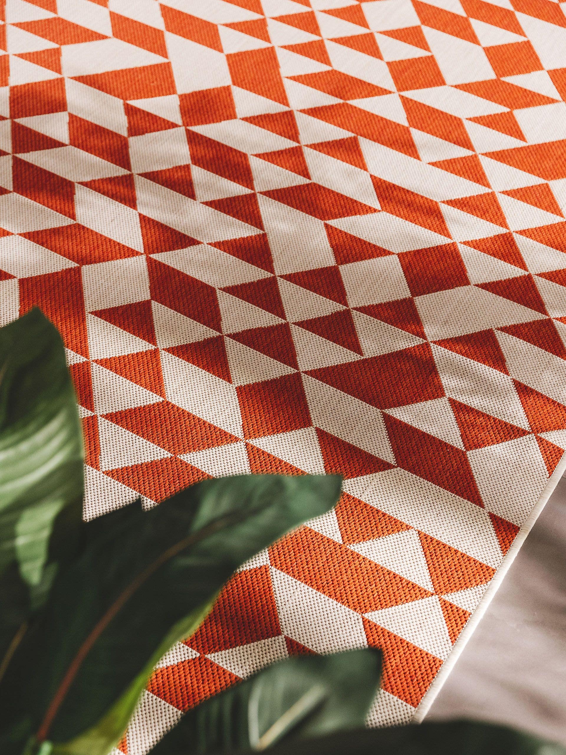 Rug made of 100% Polypropylene in Orange with a 1- 5 mm high pile by benuta Nest