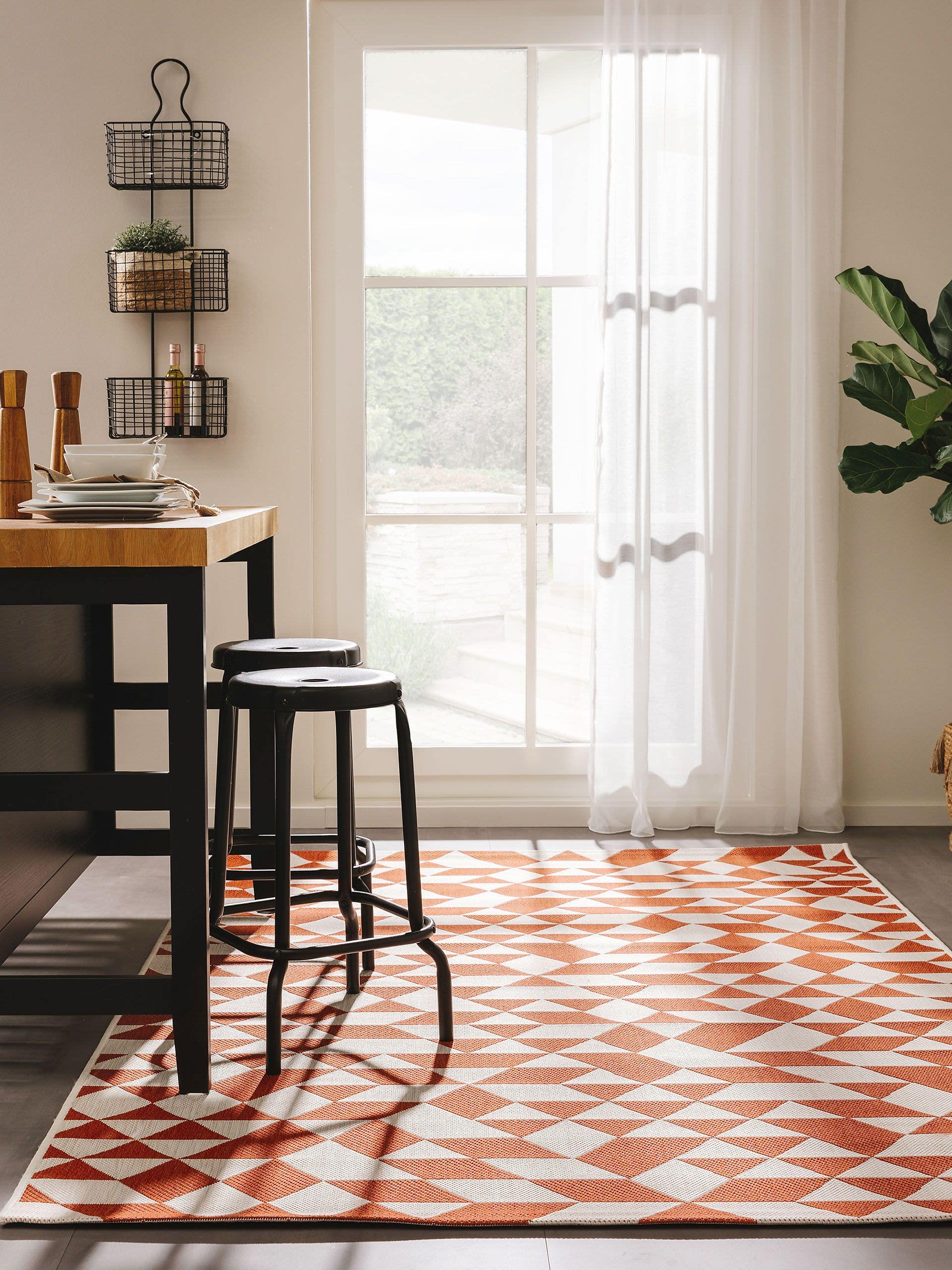 Rug made of 100% Polypropylene in Orange with a 1- 5 mm high pile by benuta Nest