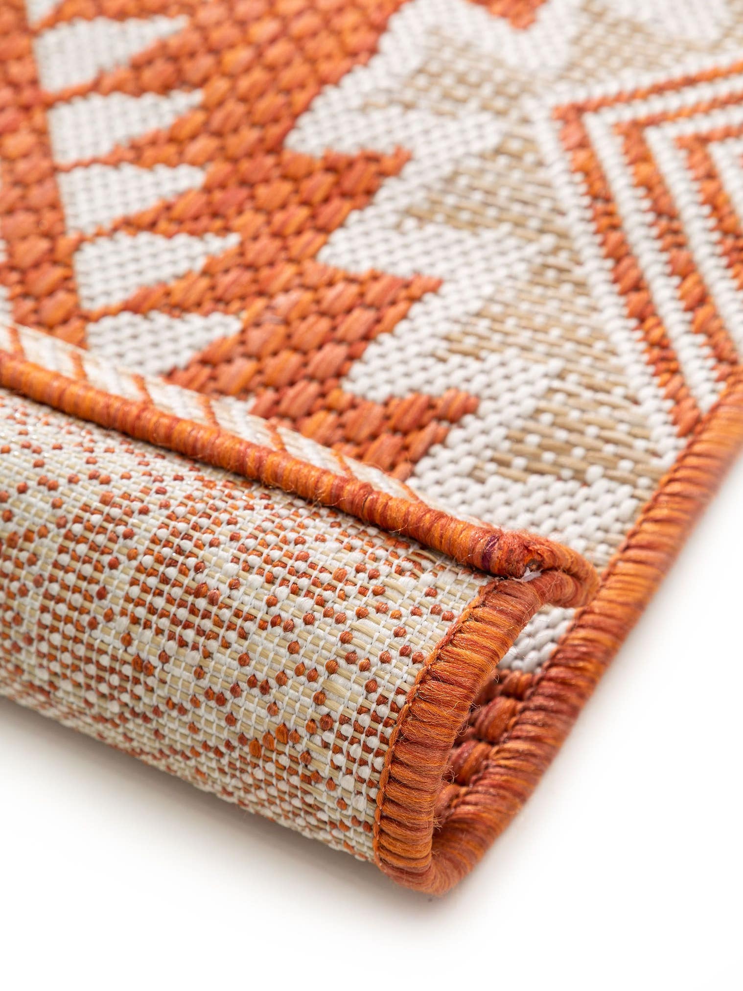 Rug made of 100% Polypropylene in Orange with a 1- 5 mm high pile by benuta Nest