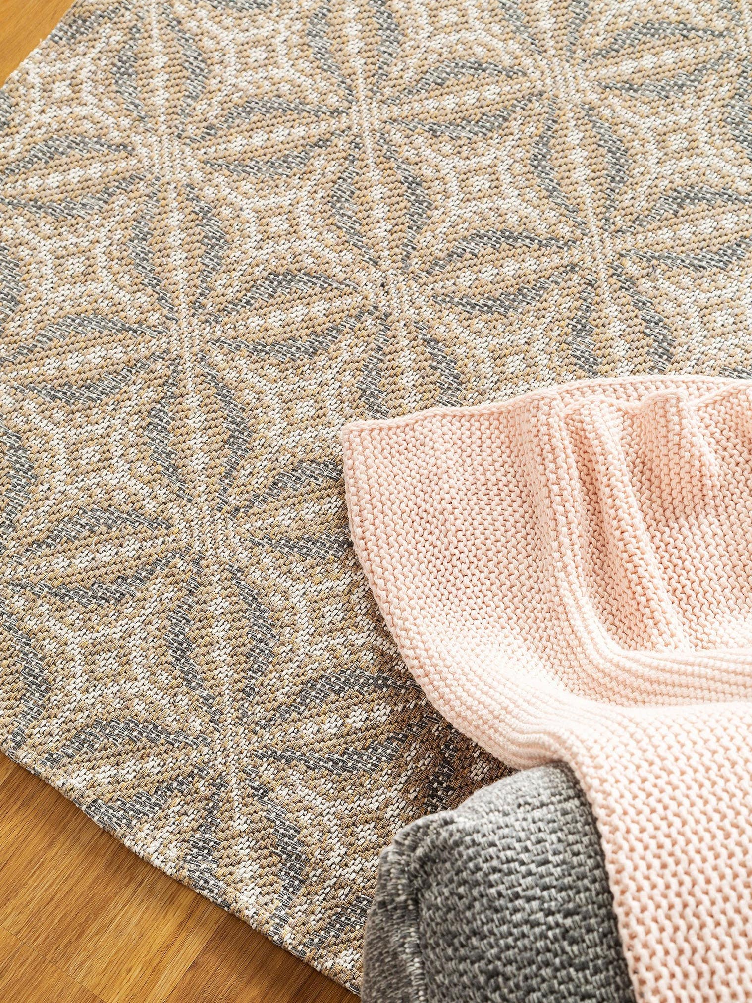 Teppich aus 100% Baumwolle in Beige mit bis 5 mm hohem Flor von benuta Nest