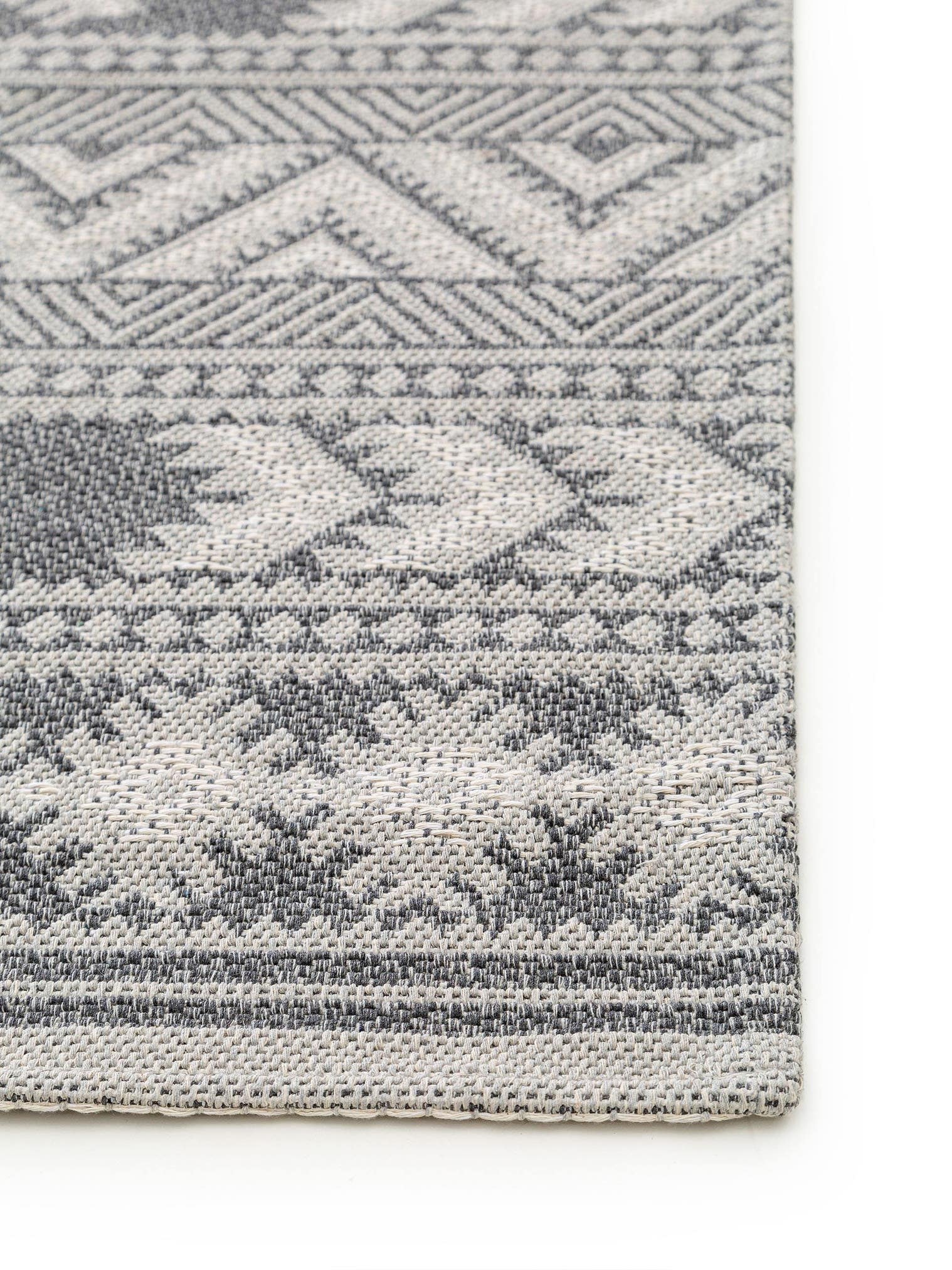 Teppich aus 100% Baumwolle in Grau mit bis 5 mm hohem Flor von benuta