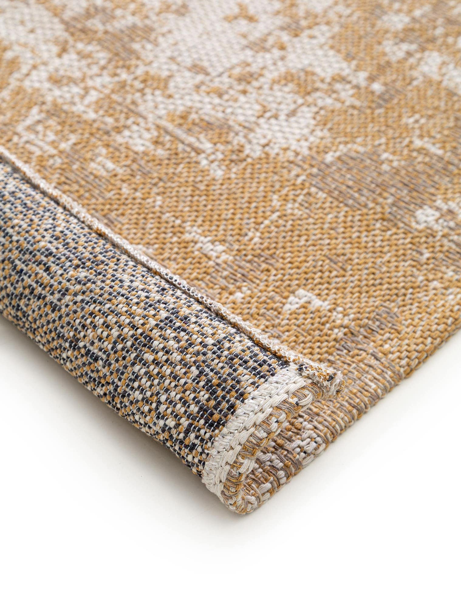 Teppich aus 100% Baumwolle in Gelb mit bis 5 mm hohem Flor von benuta Nest