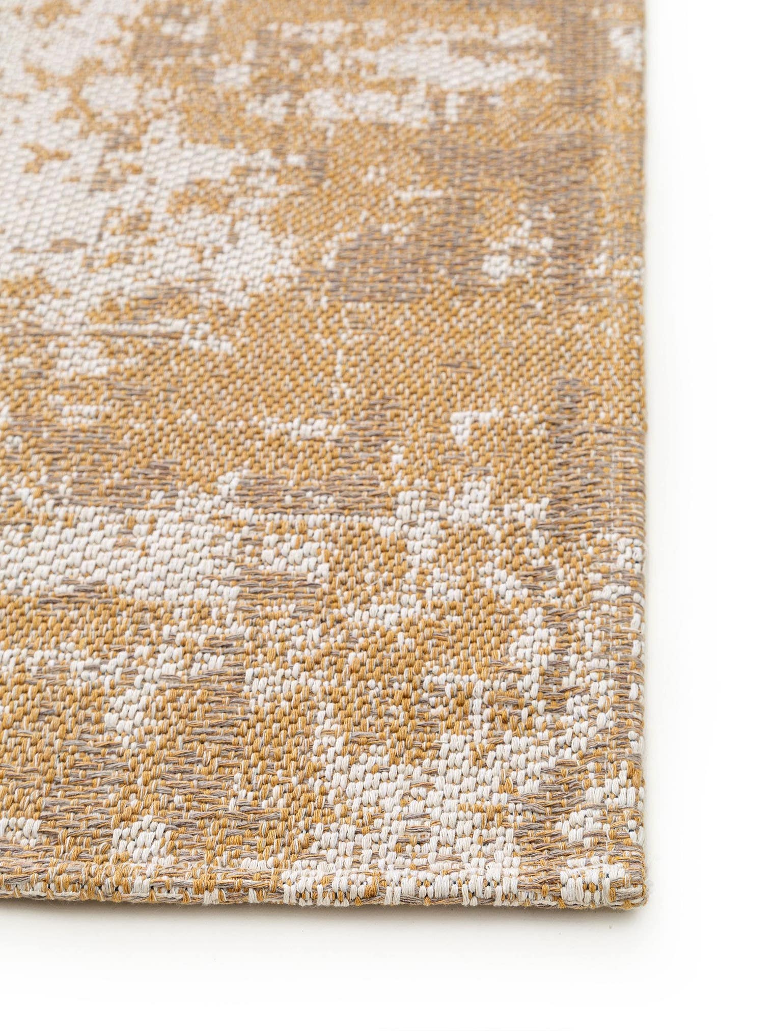 Teppich aus 100% Baumwolle in Gelb mit bis 5 mm hohem Flor von benuta Nest