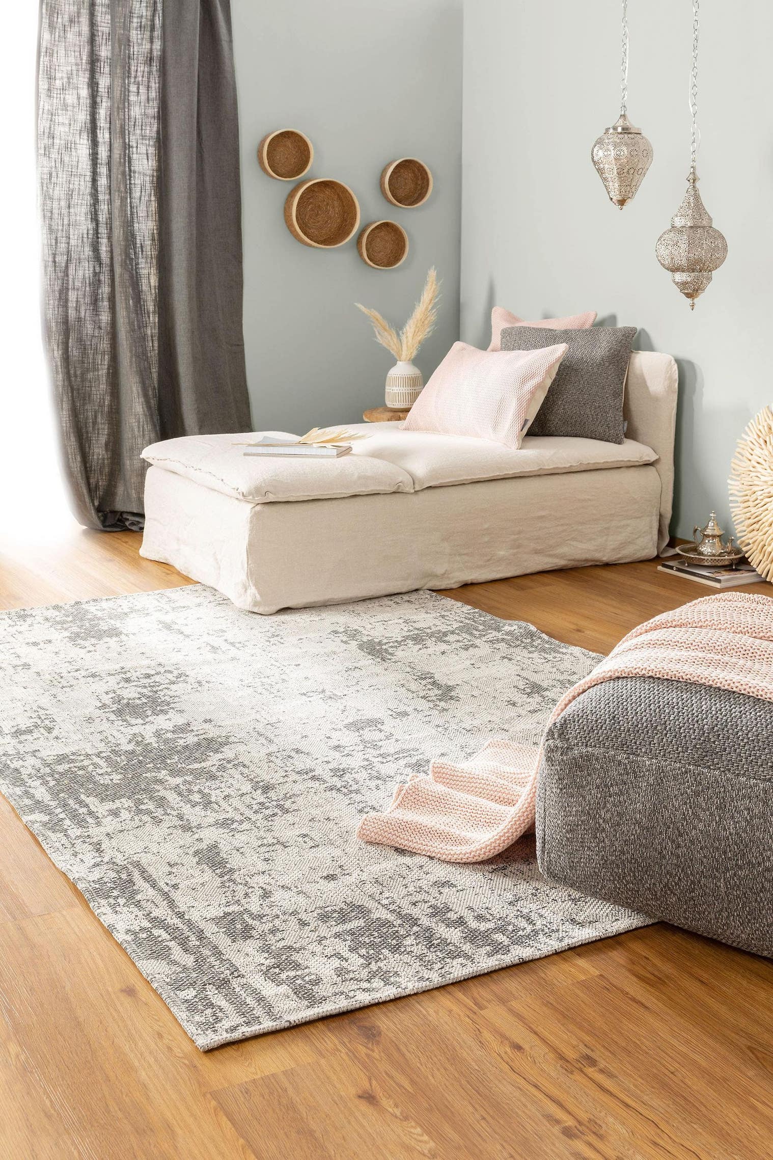 Teppich aus 100% Baumwolle in Grau mit bis 5 mm hohem Flor von benuta Nest